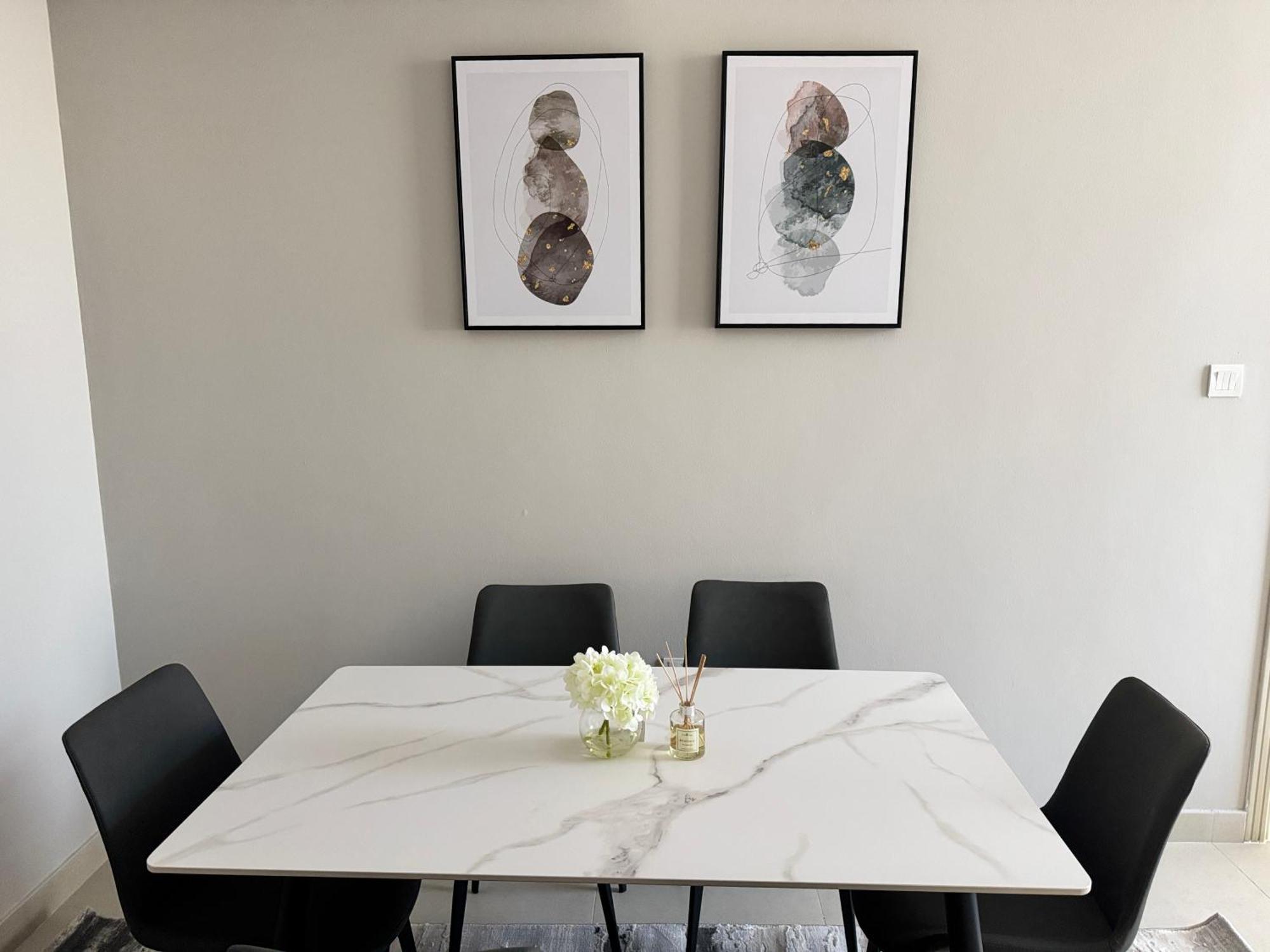 Cozy 1 Bedroom At Afnan 2 Apartment Dubai