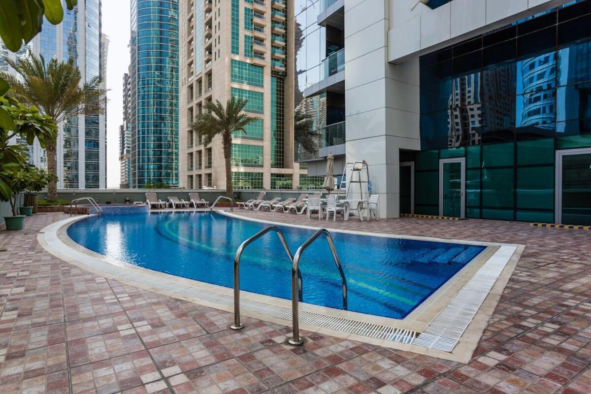 La Buena Vida Homes - Luxe 1bd, Boutique Full Lakeview 1m To Metro, & Almas Tower Daire Dubai