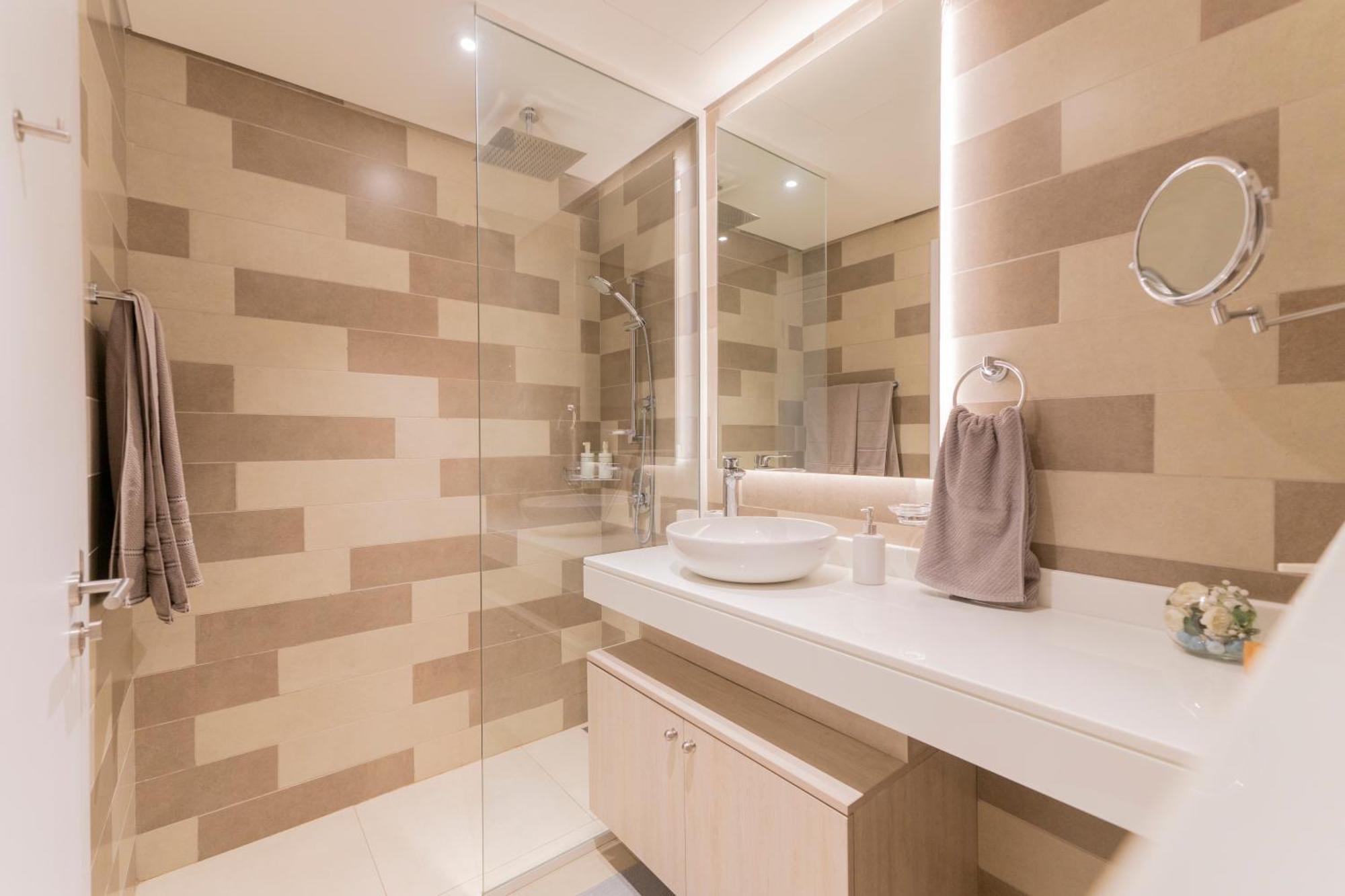 With Pool And Private Access On Palm Jumeirah * Dubai