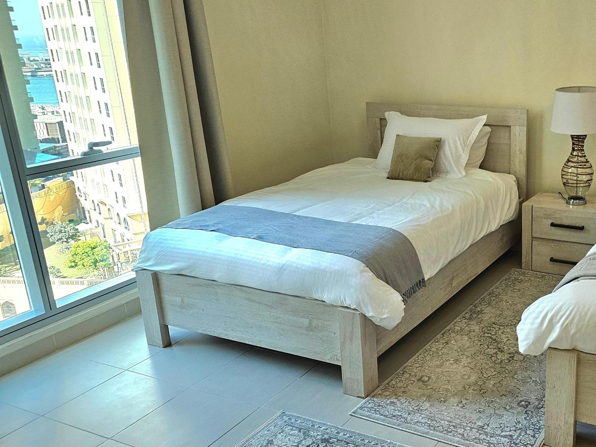 Luxurious Large 2br With Marina And Sea Views Apartment *