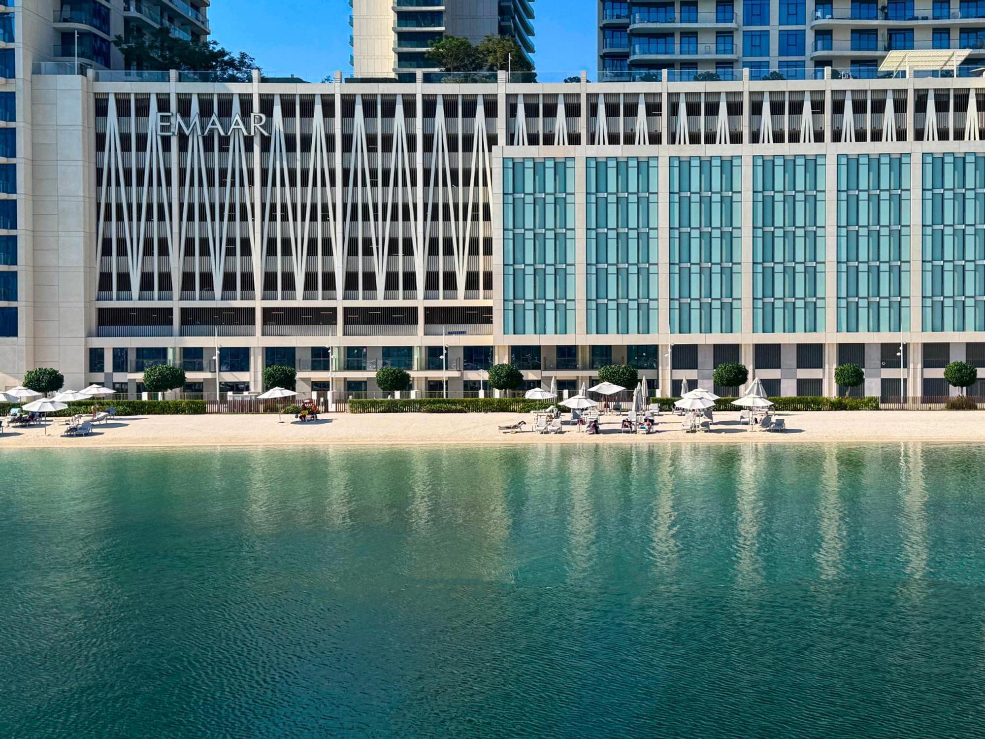 Upscale Family Friendly 4 Bedroom On Private With Amazing Views Daire Dubai