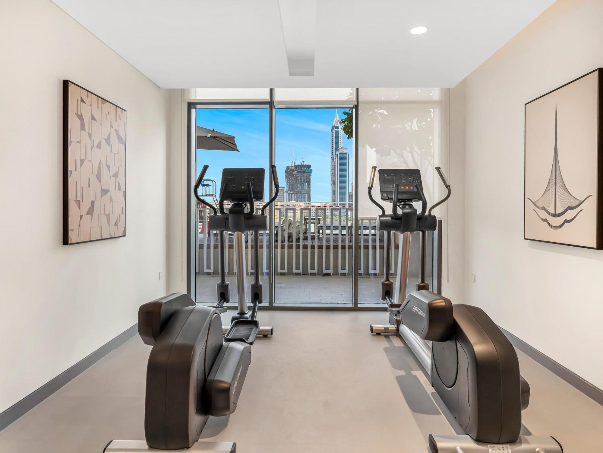 Chic 1 Bedroom On Private In Harbour Apartment *