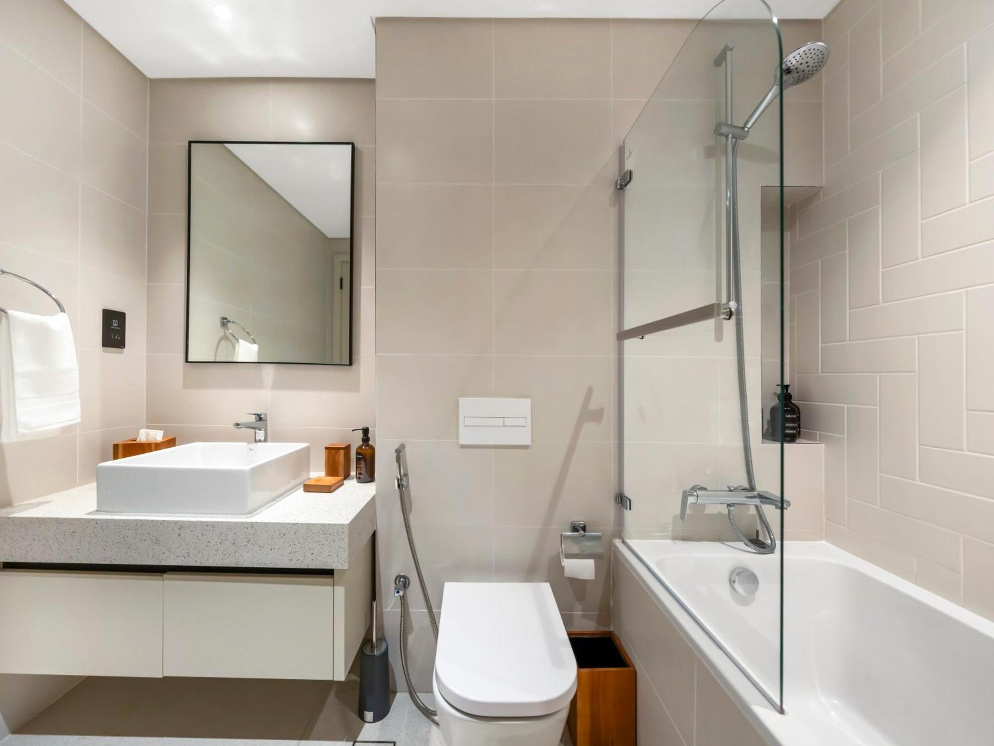 Chic 1 Bedroom On Private In Harbour Apartment *