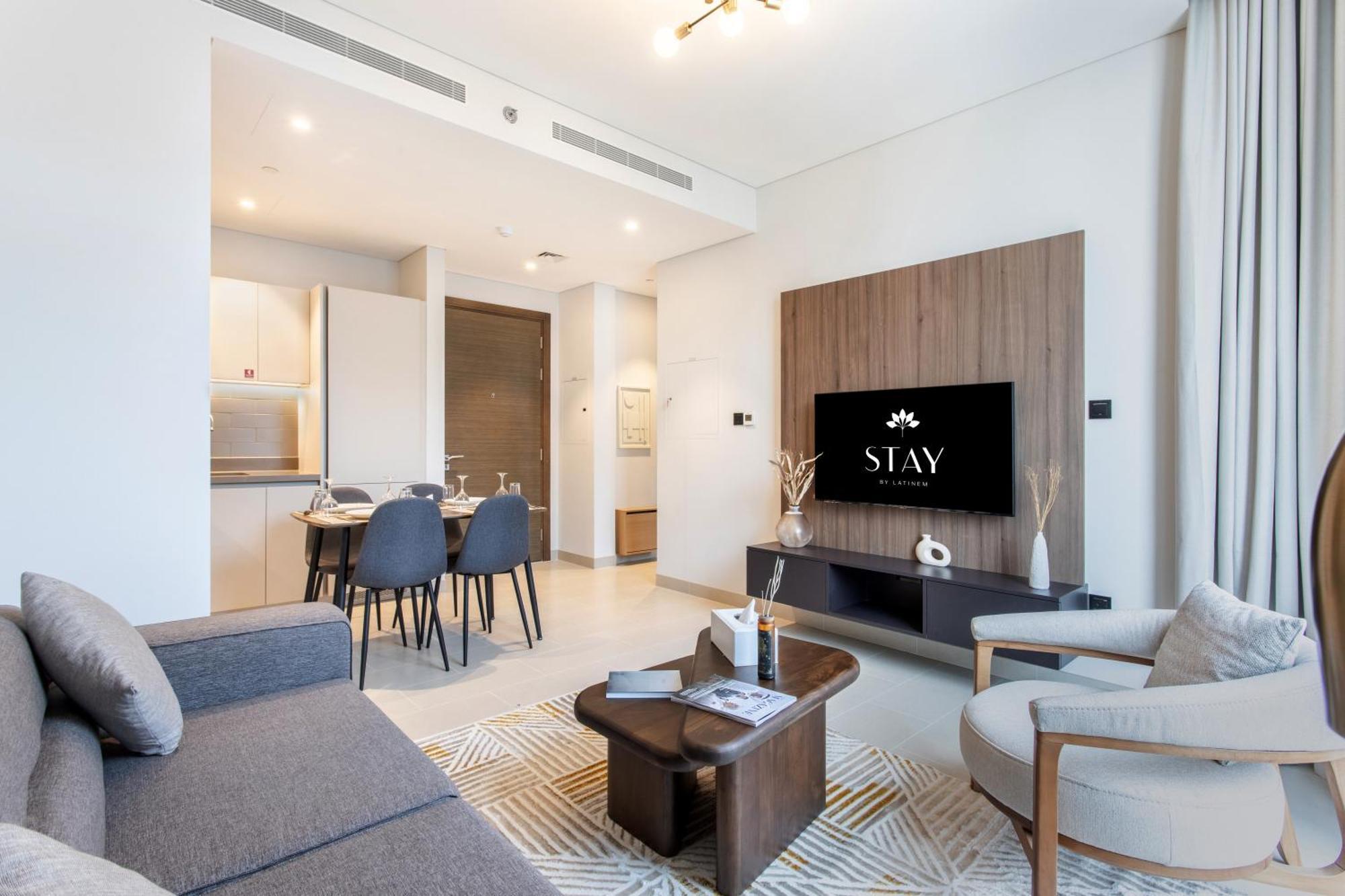 Apartment By Latinem Luxury 1br Cv A2706 Near Mall *