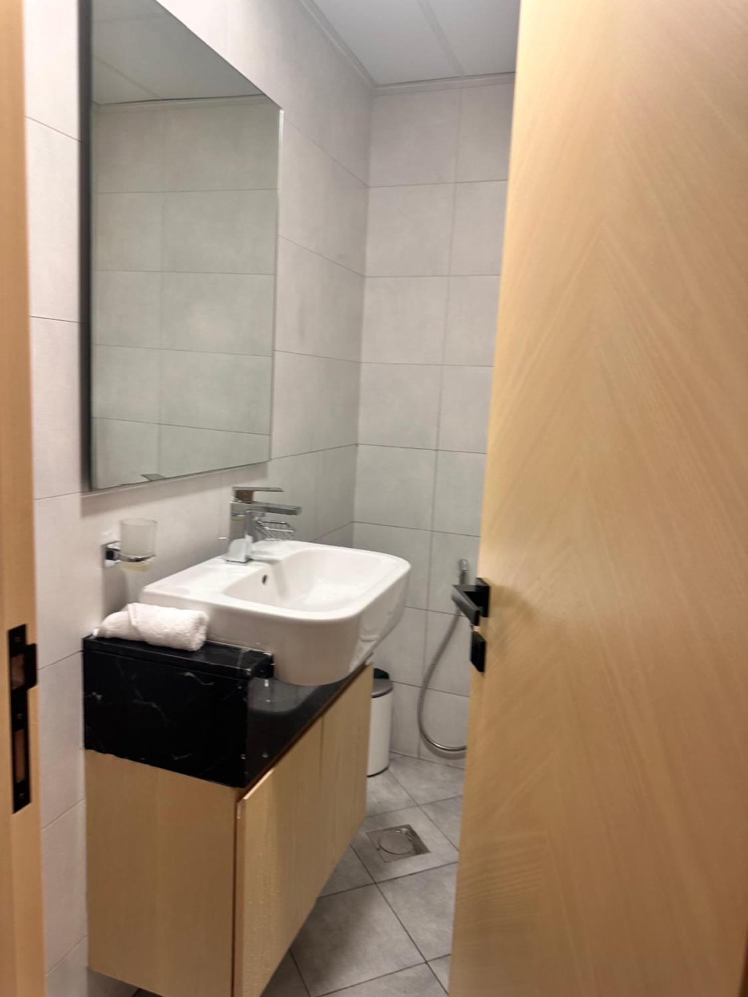 Close To Burj Khalifa Place Apartment Dubai