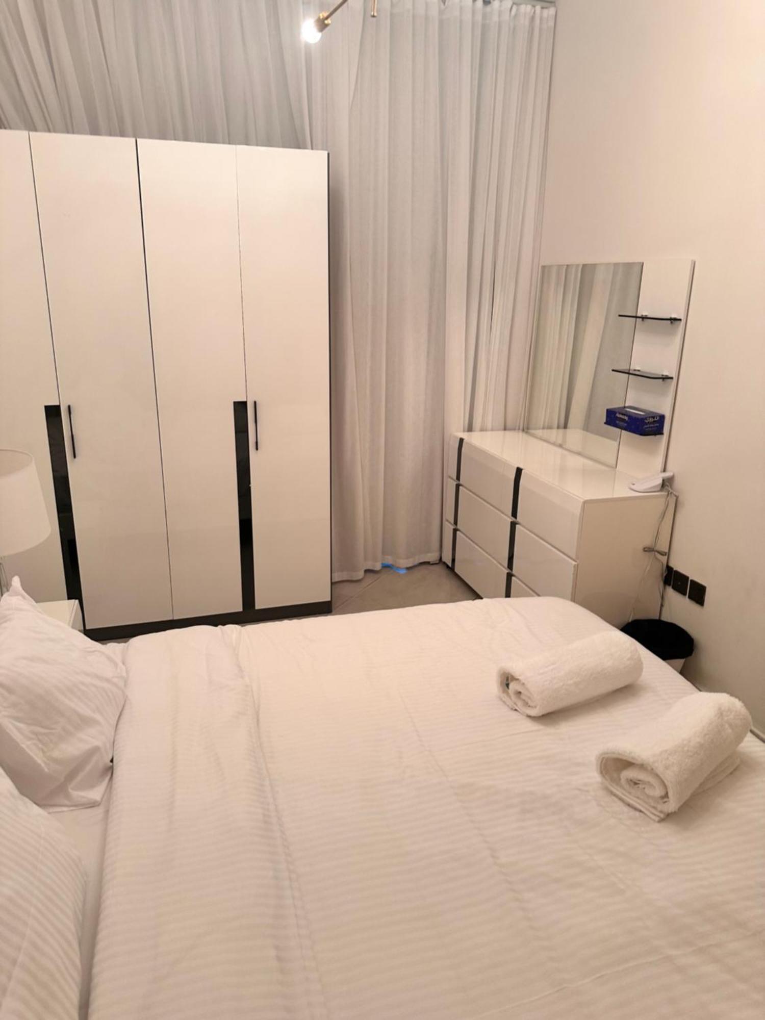 Close To Burj Khalifa Place Apartment
