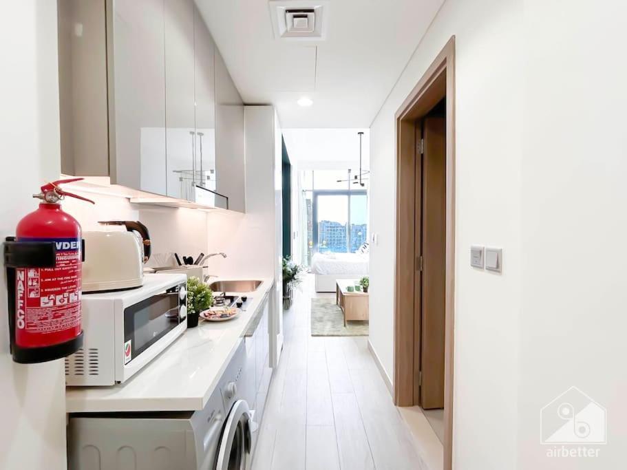 Bright In Azizi Riviera Perfect Escape Apartment