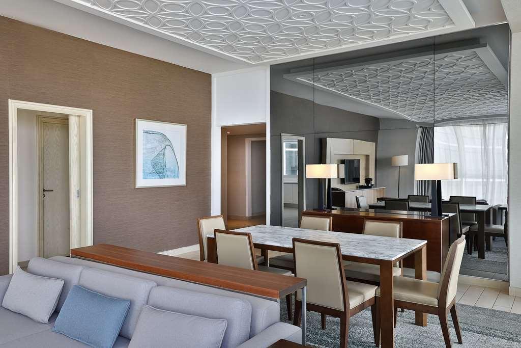 Doubletree By Hilton Jumeirah Beach Resort Dubai