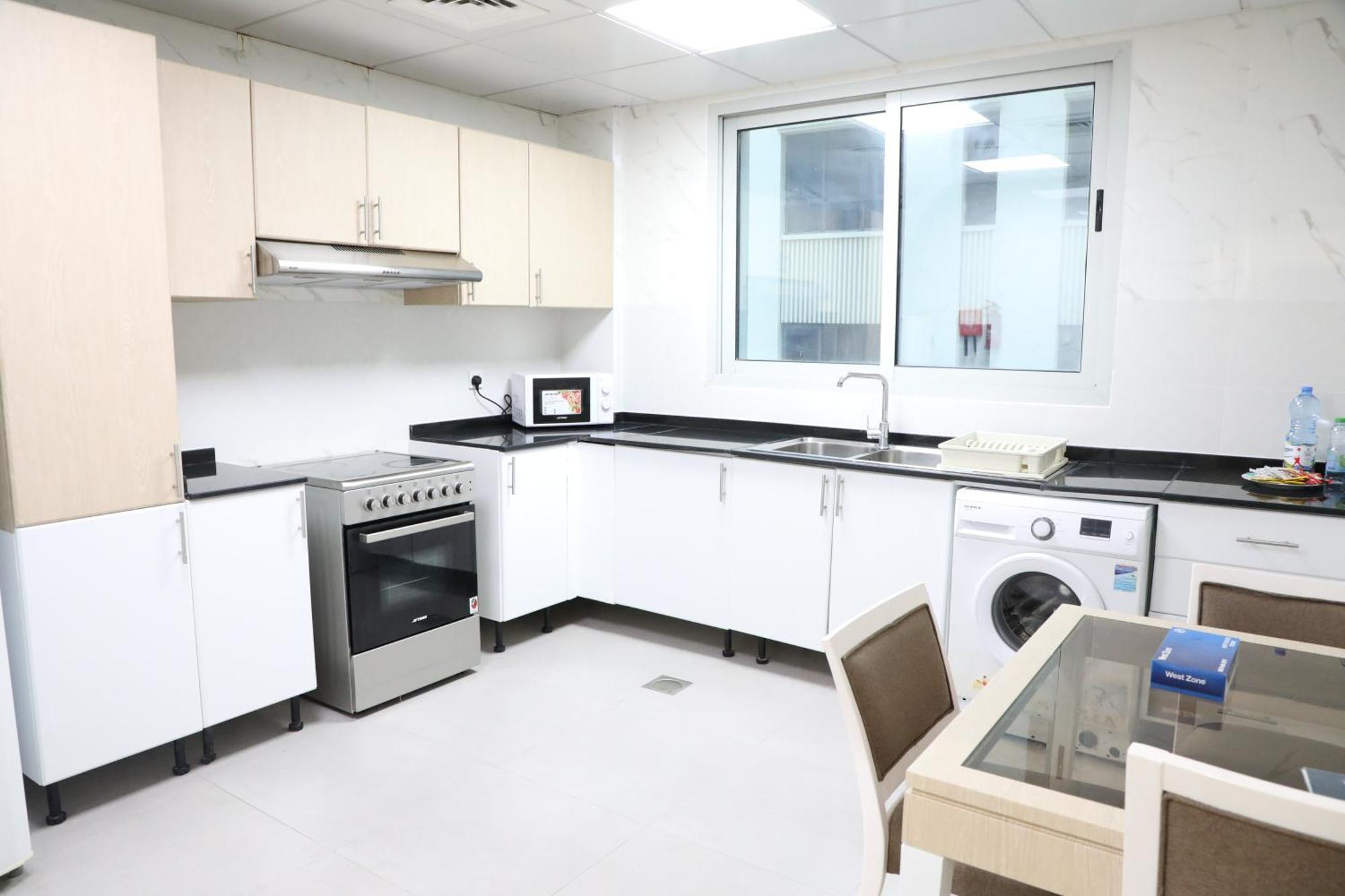 Apart Otel Wescott Plaza Llc Formerly West Zone Plaza Apts Dubai