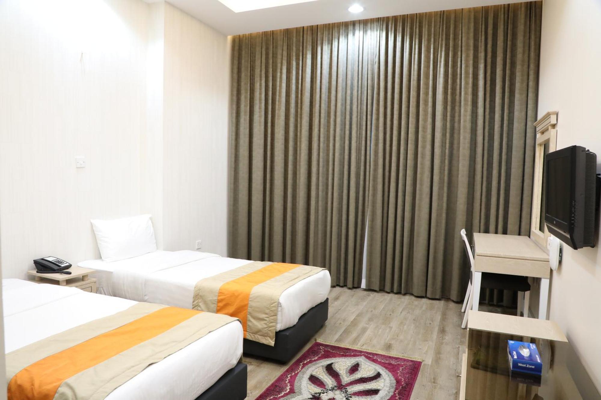 Wescott Plaza Llc Formerly West Zone Plaza Apts Apart Otel 4*