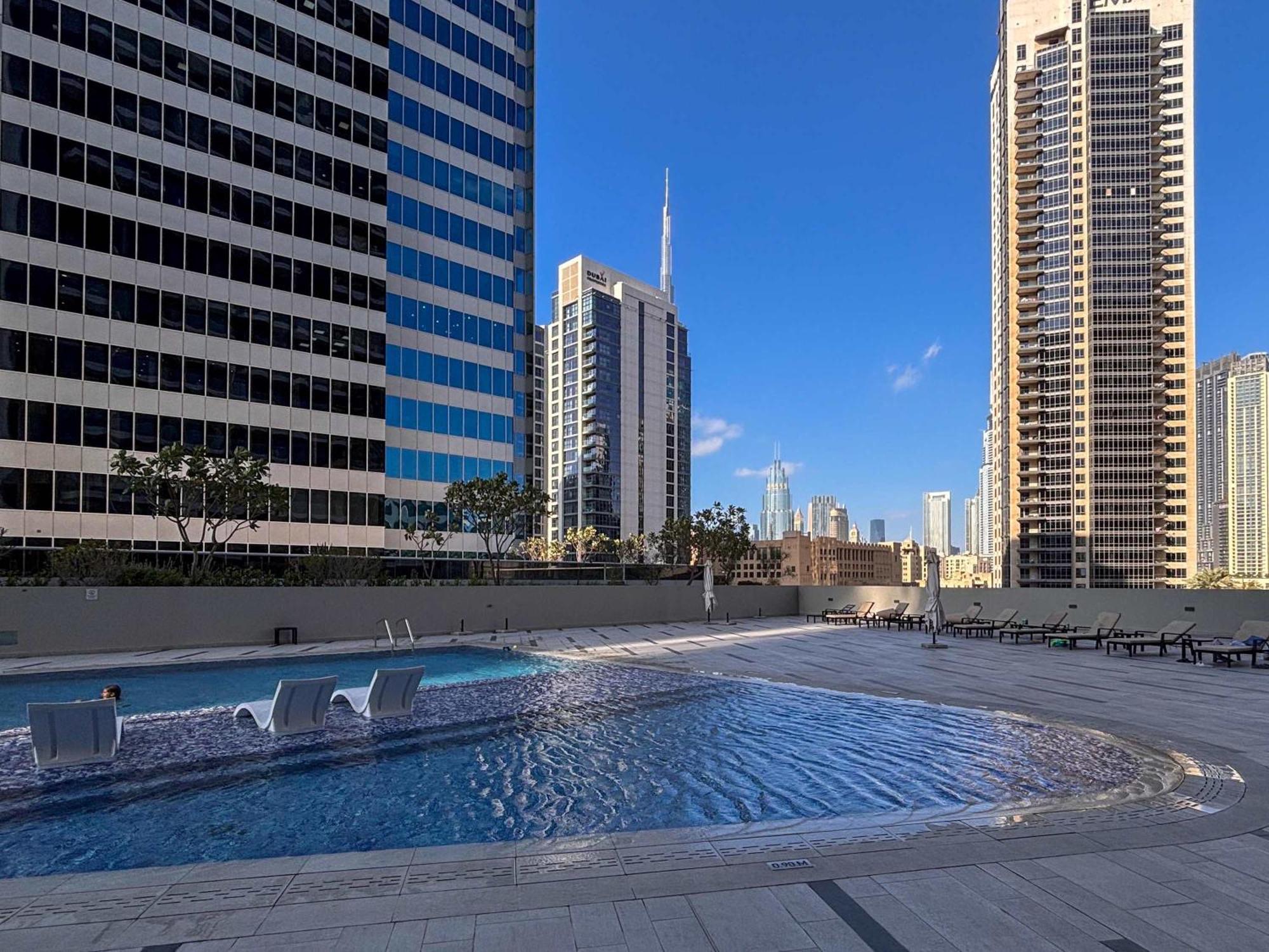 Frank Porter - Marquise Square Apartment Dubai