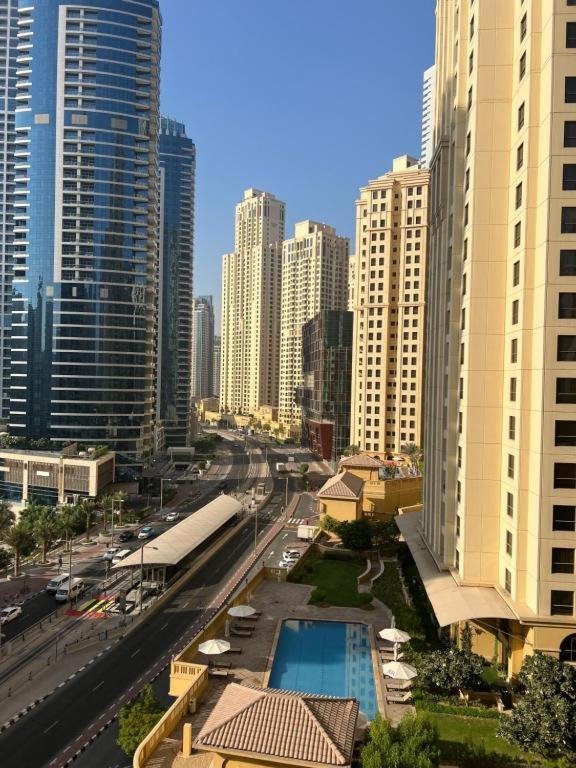 Lunar Cozy - Jbr Apartment *
