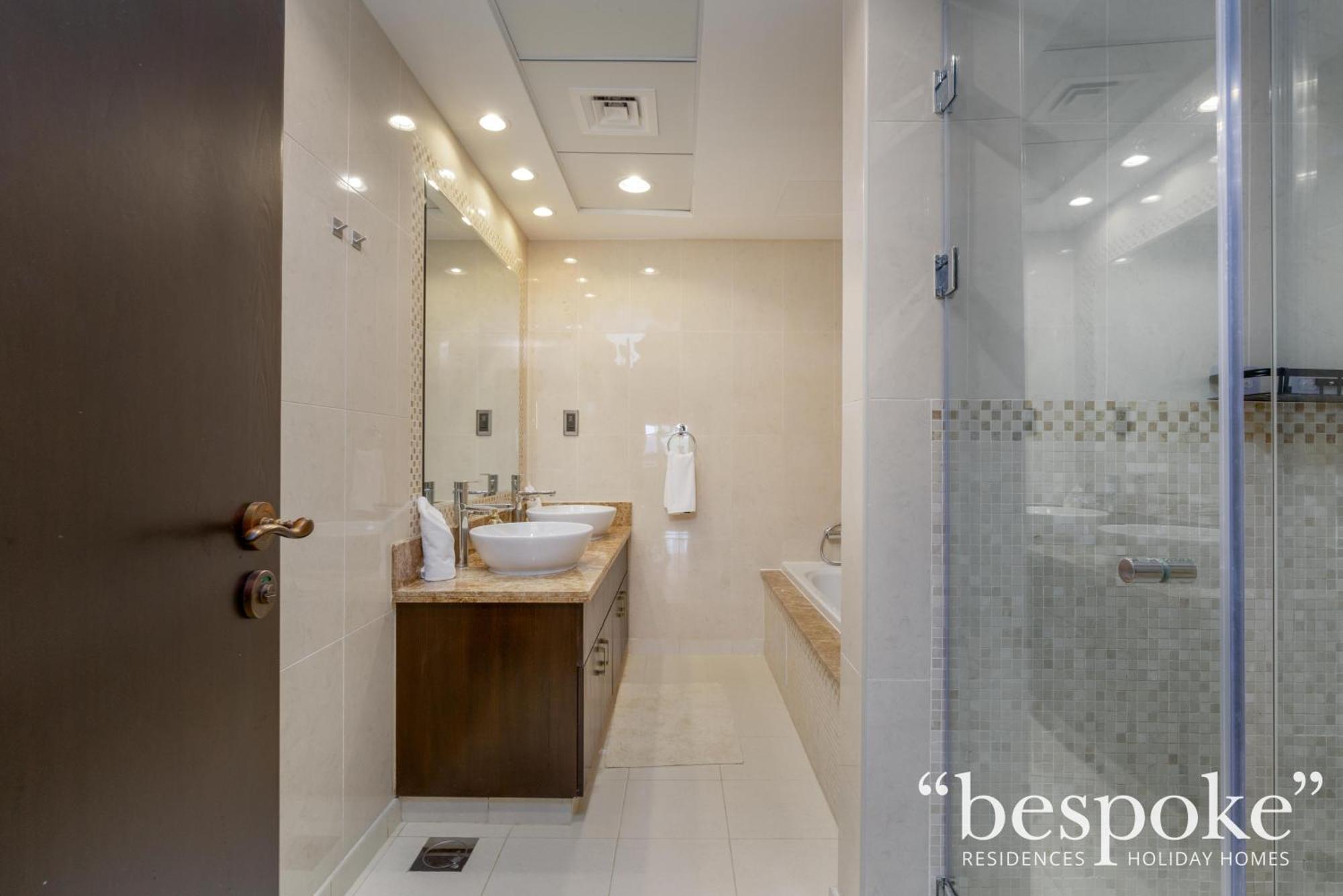 Bespoke Homes - Palm Jumeirah -2 Bedroom Sea View With Access, Balqis
