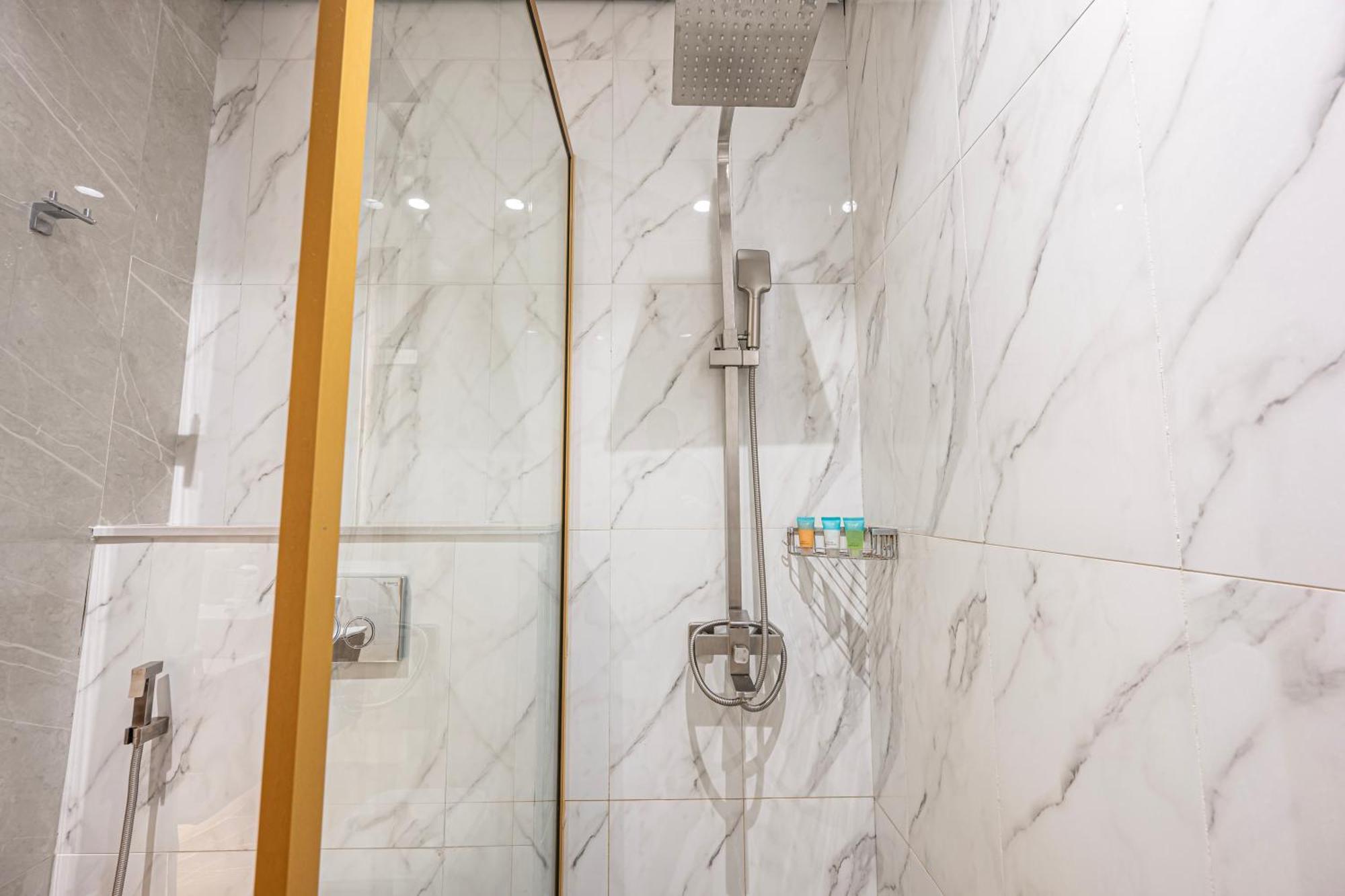 Luxury In Dubailand - Apartamento