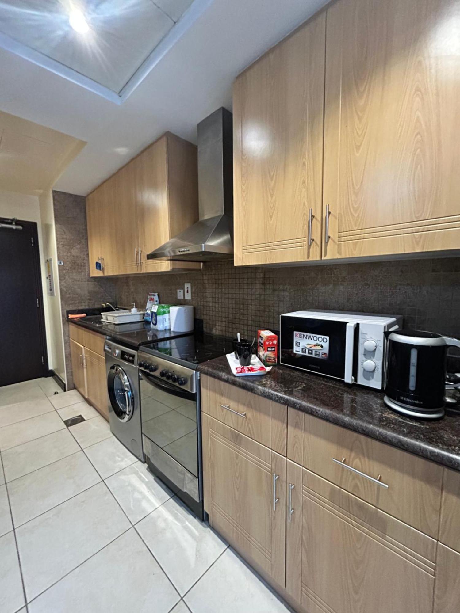 Click - Jlt - & Balcony Lakes View Entire -ra * Dubai
