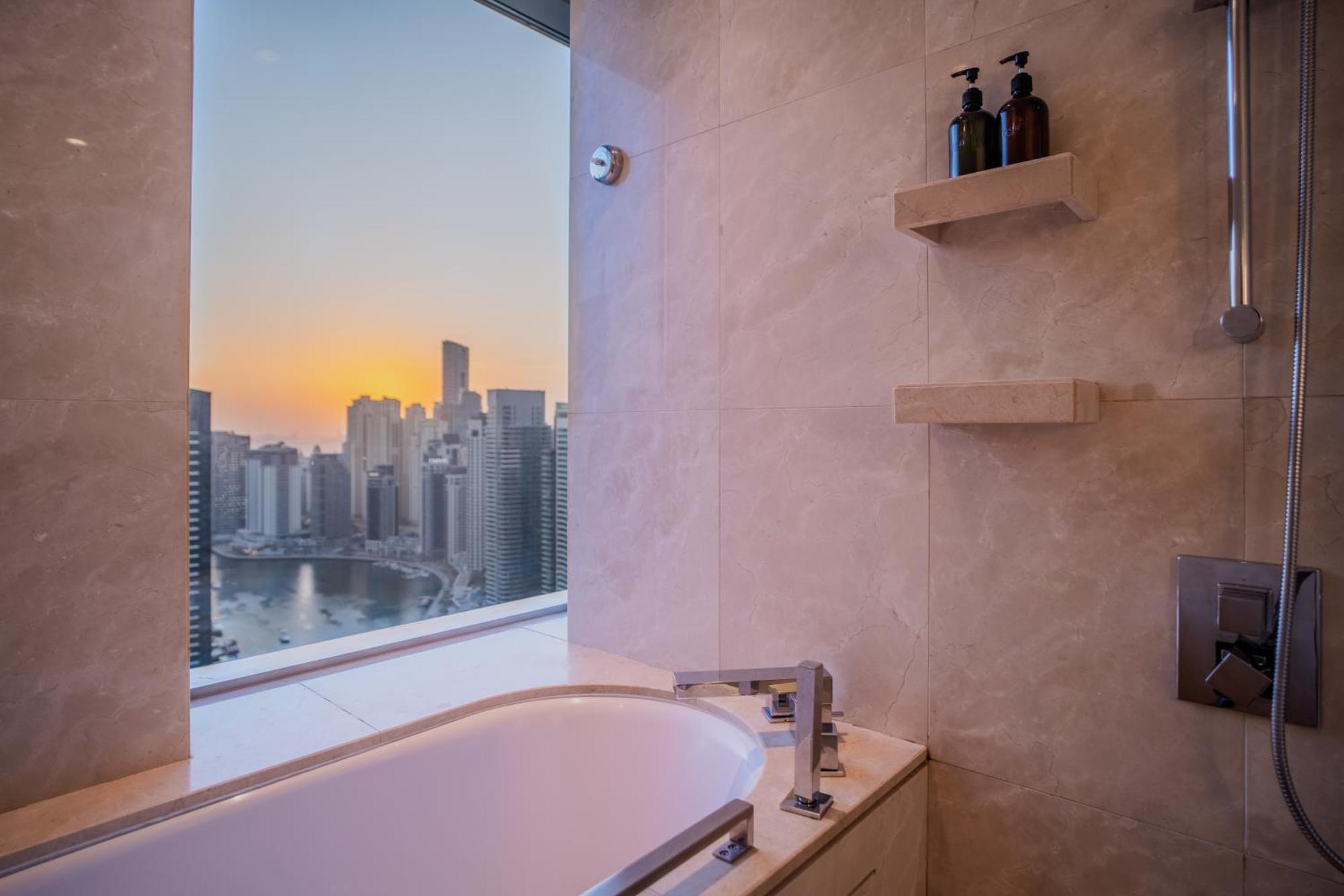 Apartment In Address Marina Residences Connected To Marina Mall