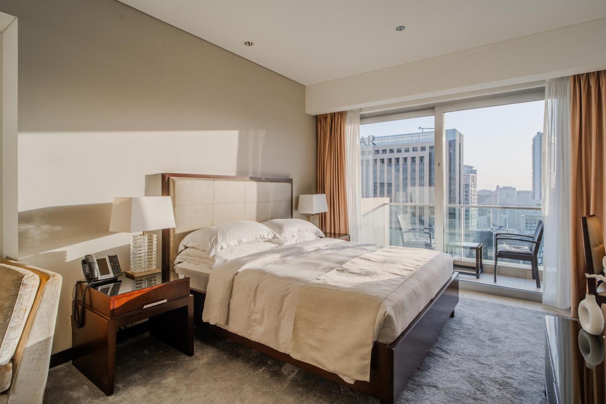 In Address Marina Residences Connected To Marina Mall Apartment