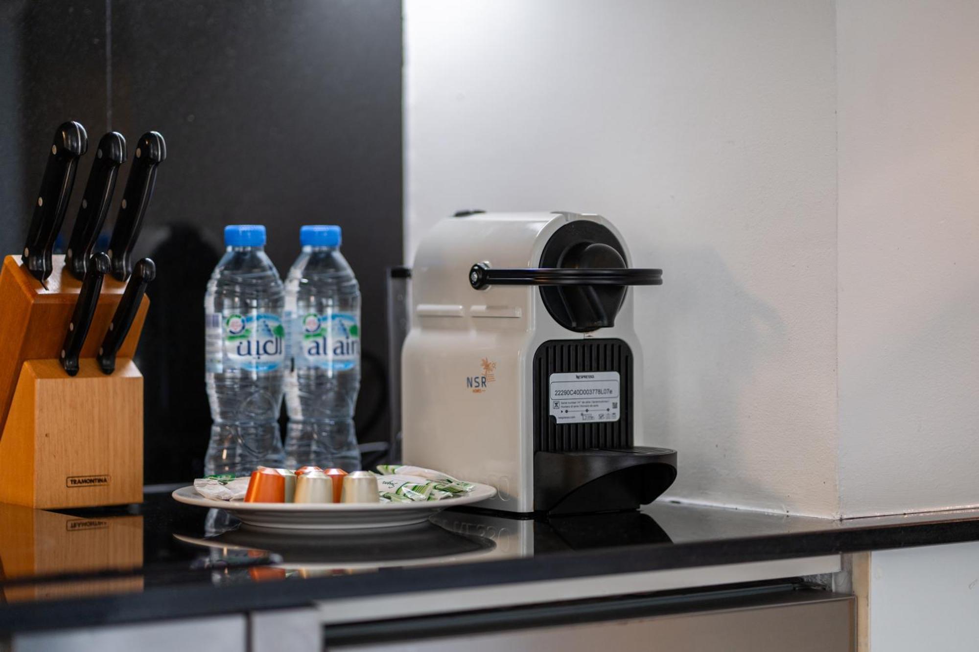 In Address Marina Residences Connected To Marina Mall Apartment *