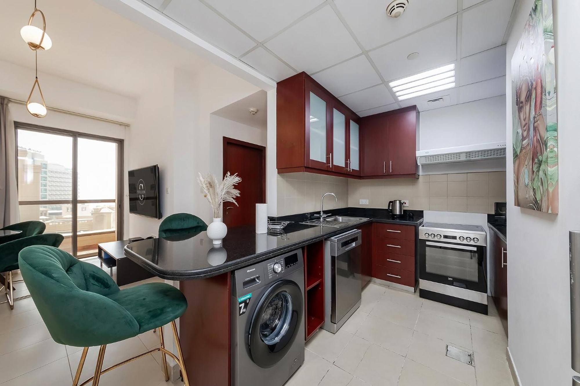 Beautiful 1br With Sea View Dubai