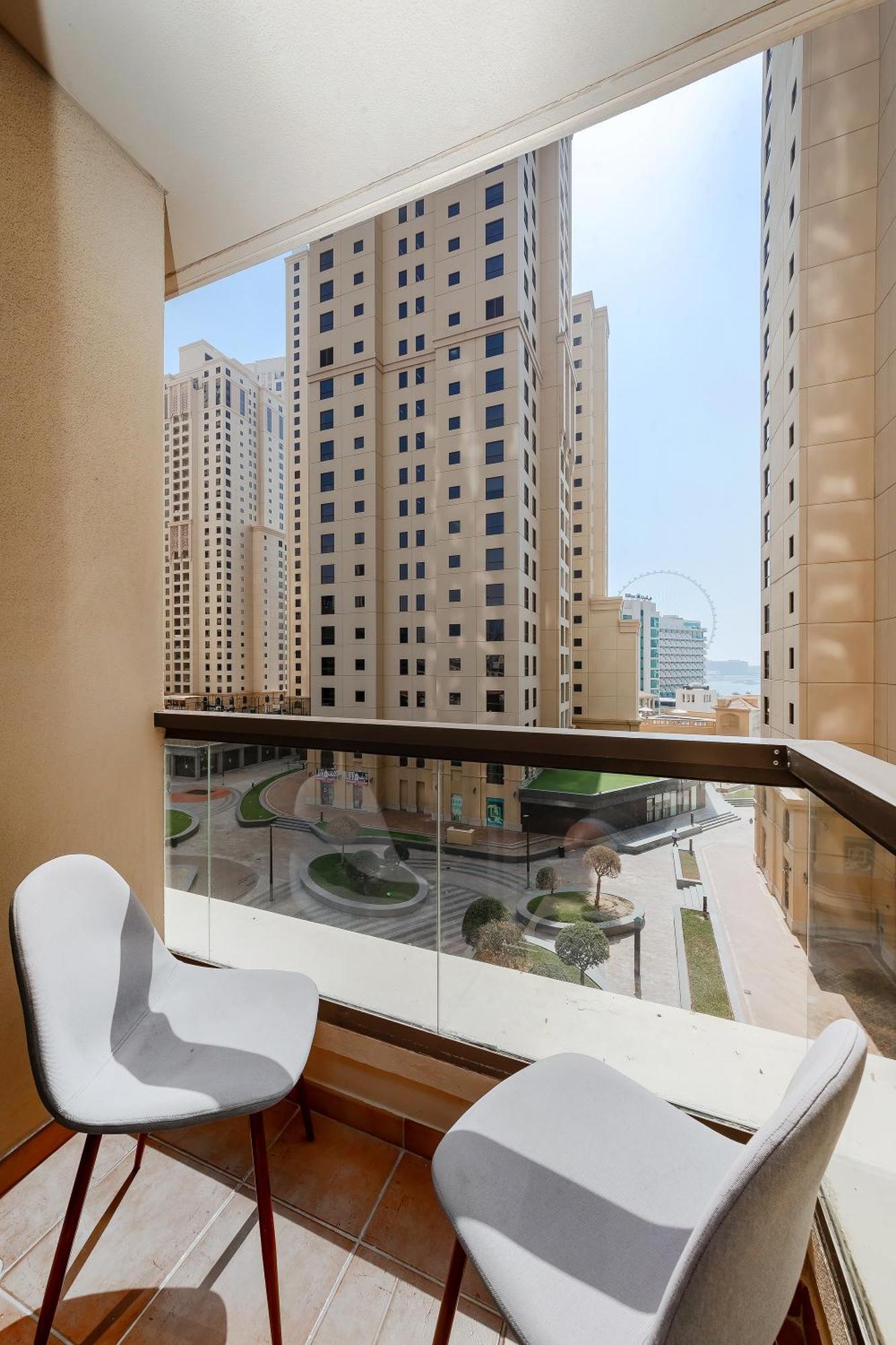 Beautiful 1br With Sea View Apartment