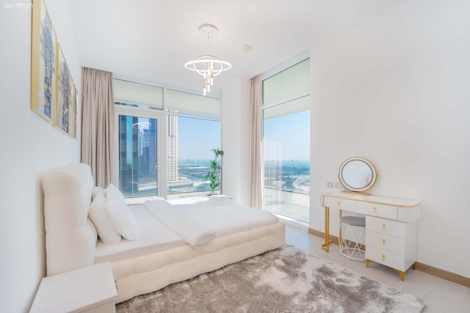 Fabulous Missoni Designer Building, 3 Bedroom Maid Apartment