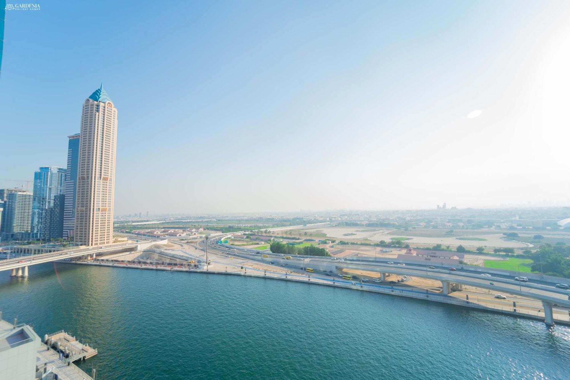 Fabulous Missoni Designer Building, 3 Bedroom Maid Apartment Dubai