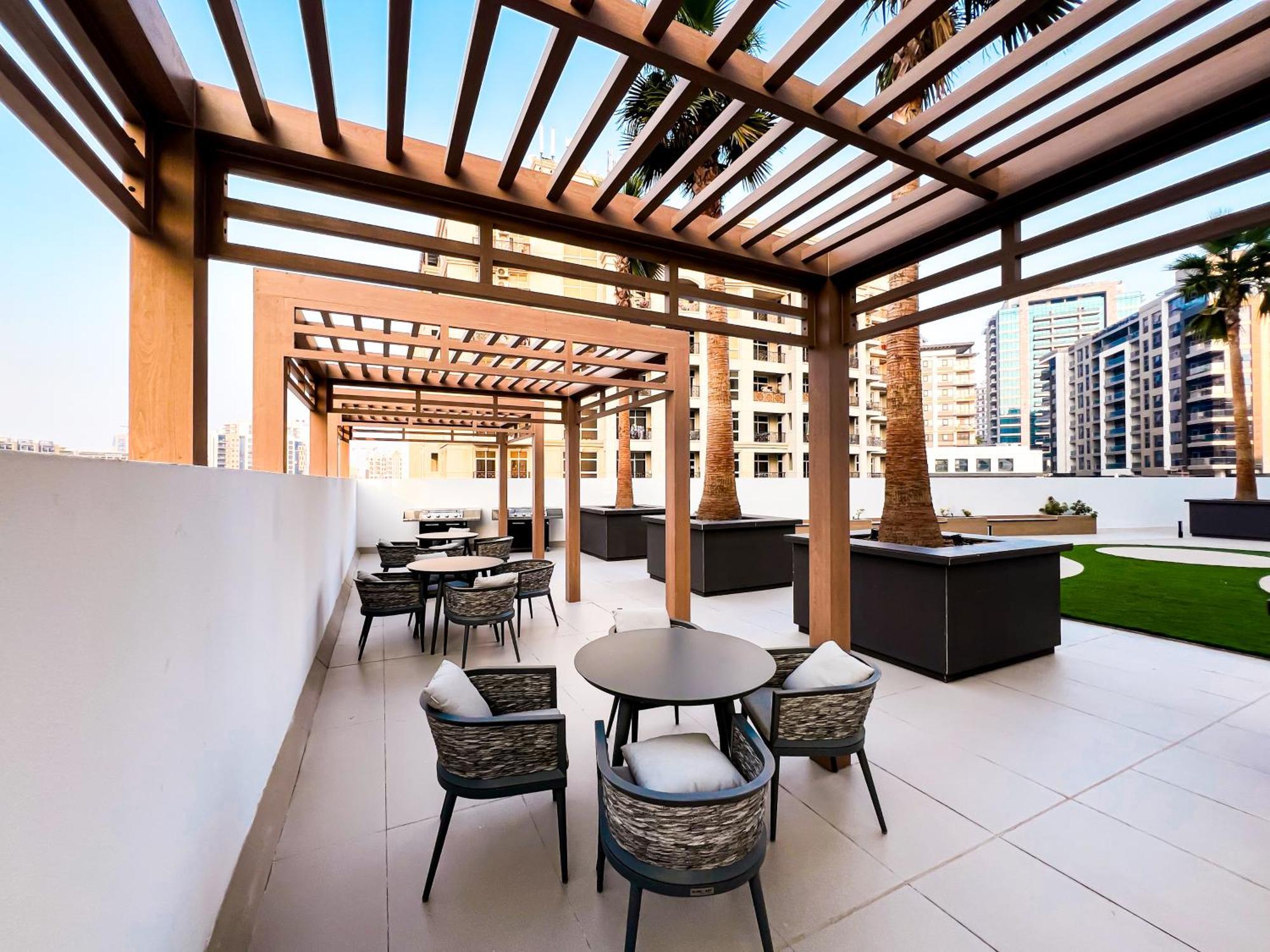 Apartment Stylish 1-bedroom Retreat In Prime Gardens , Arjan *