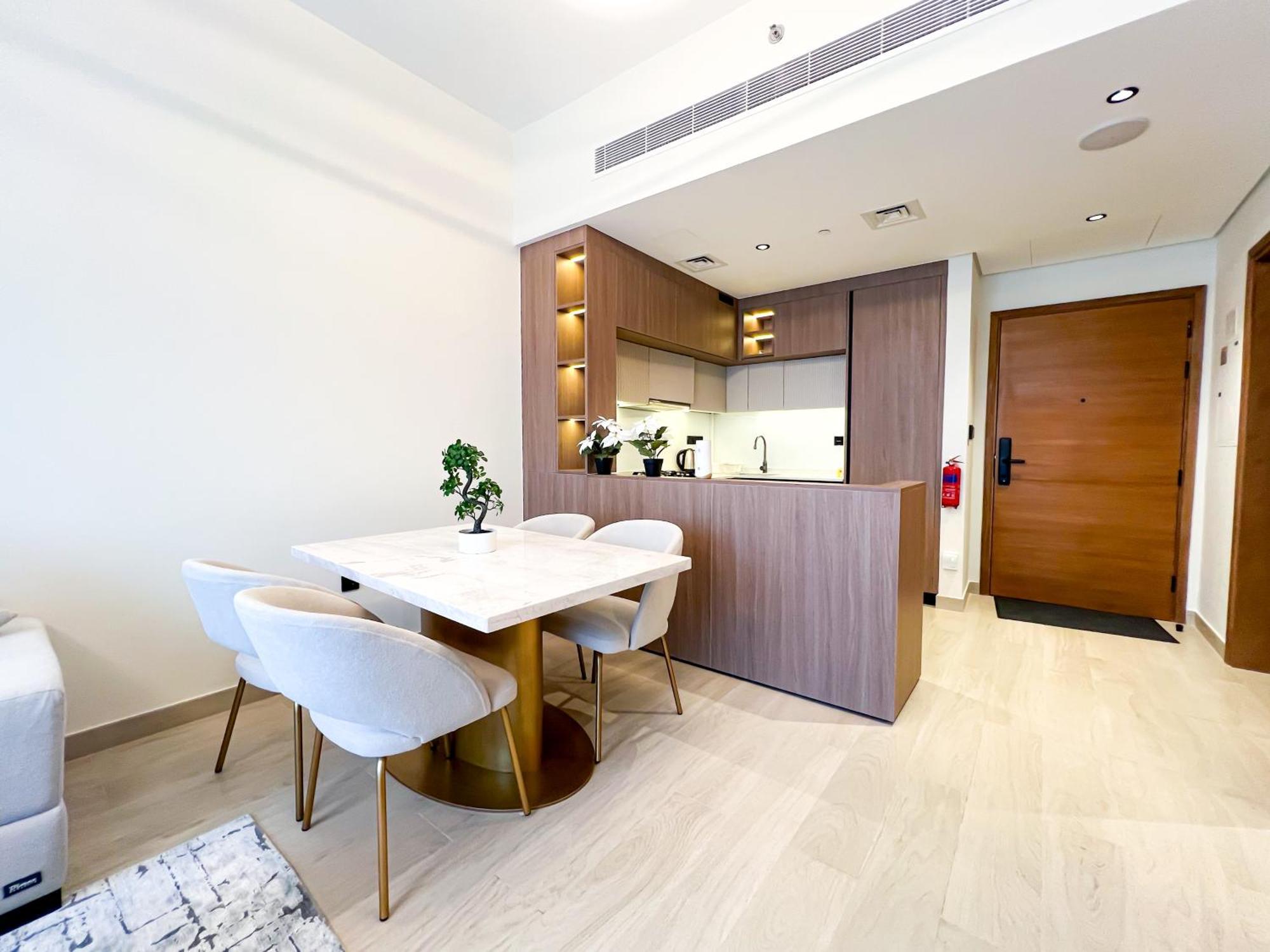 Stylish 1-bedroom Retreat In Prime Gardens , Arjan