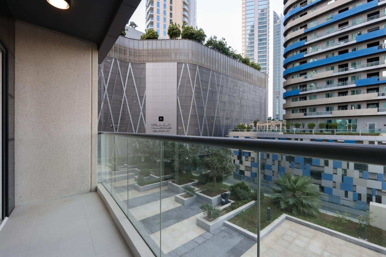 Apartment Livbnb - 2b Maid's In Dunya, 5min Walk To Mall Dubai