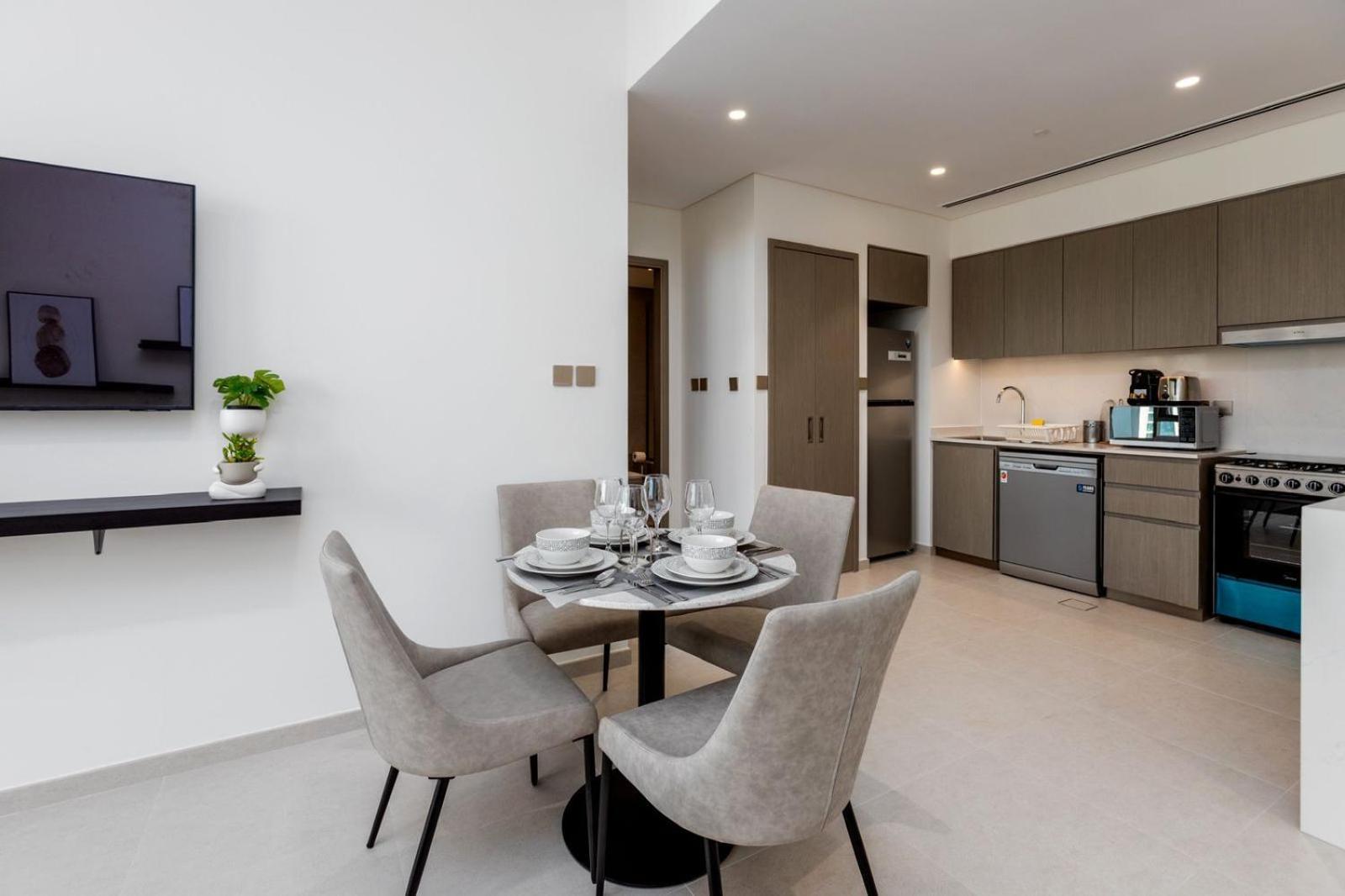 Near Burj Khalifa - 1br In Grande Residence, Downtown - Allsopp & Allsopp