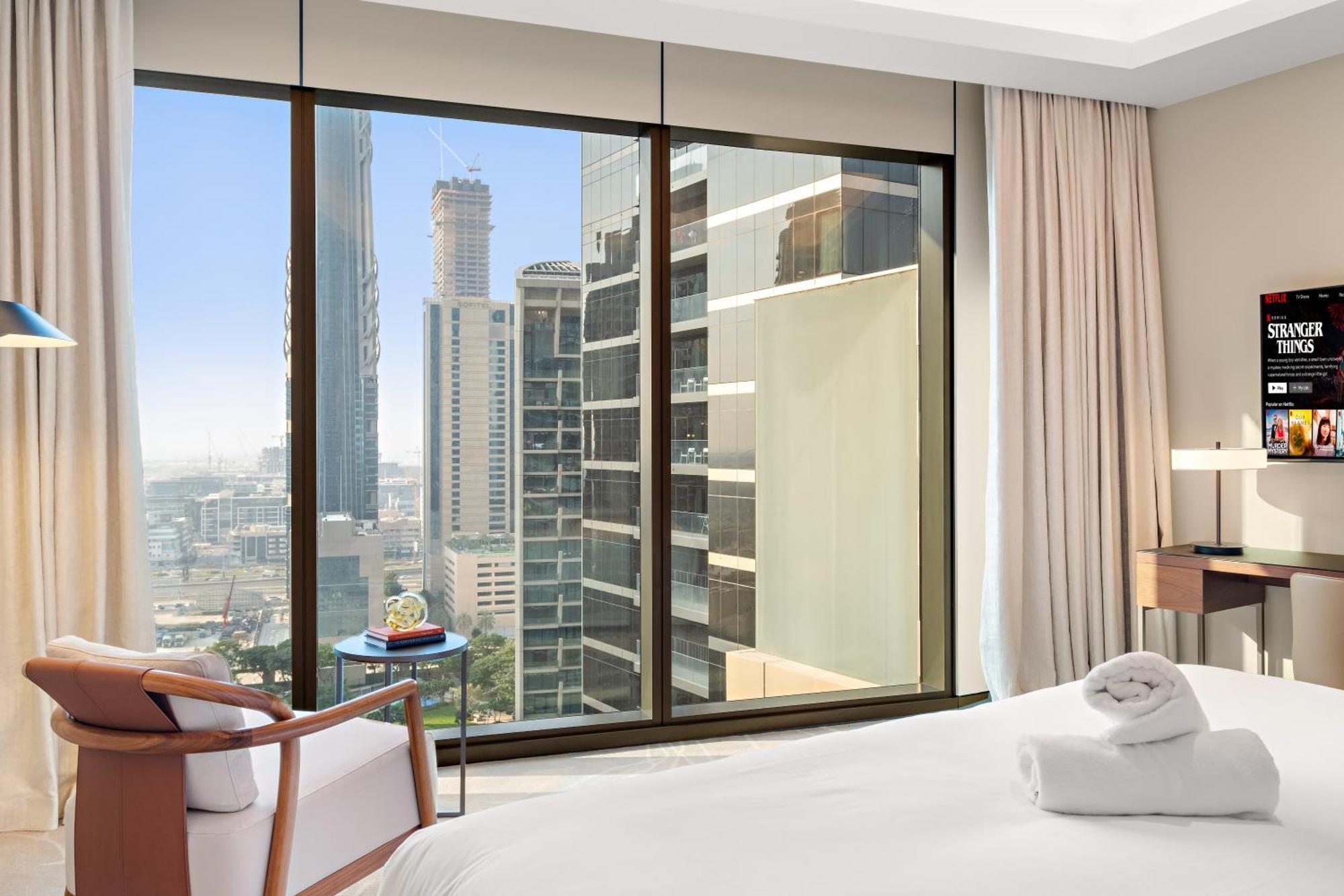 Elegant 1br Address Opera And Walk To Mall & Burj *
