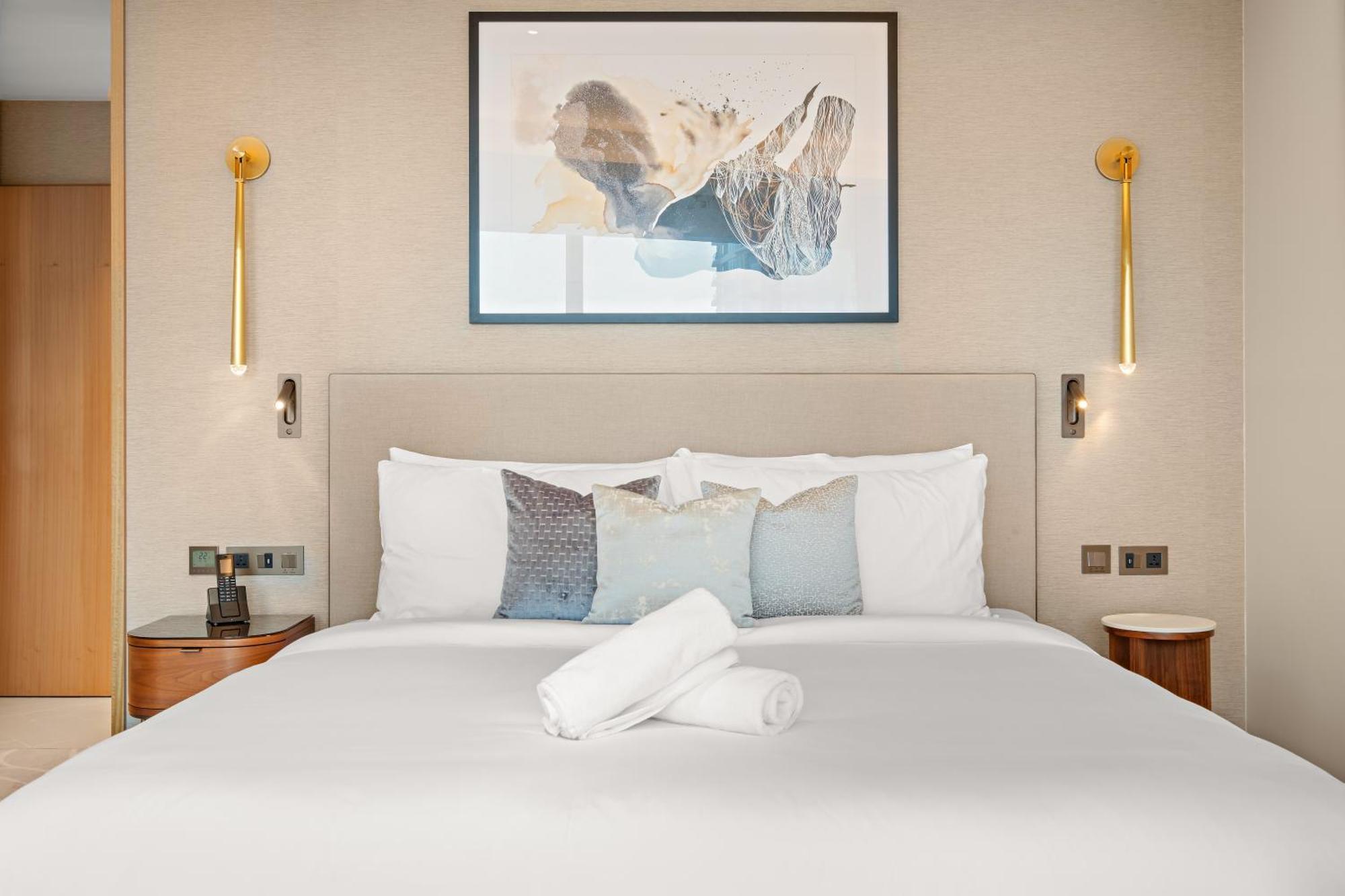 Apartment Elegant 1br Address Opera And Walk To Mall & Burj *