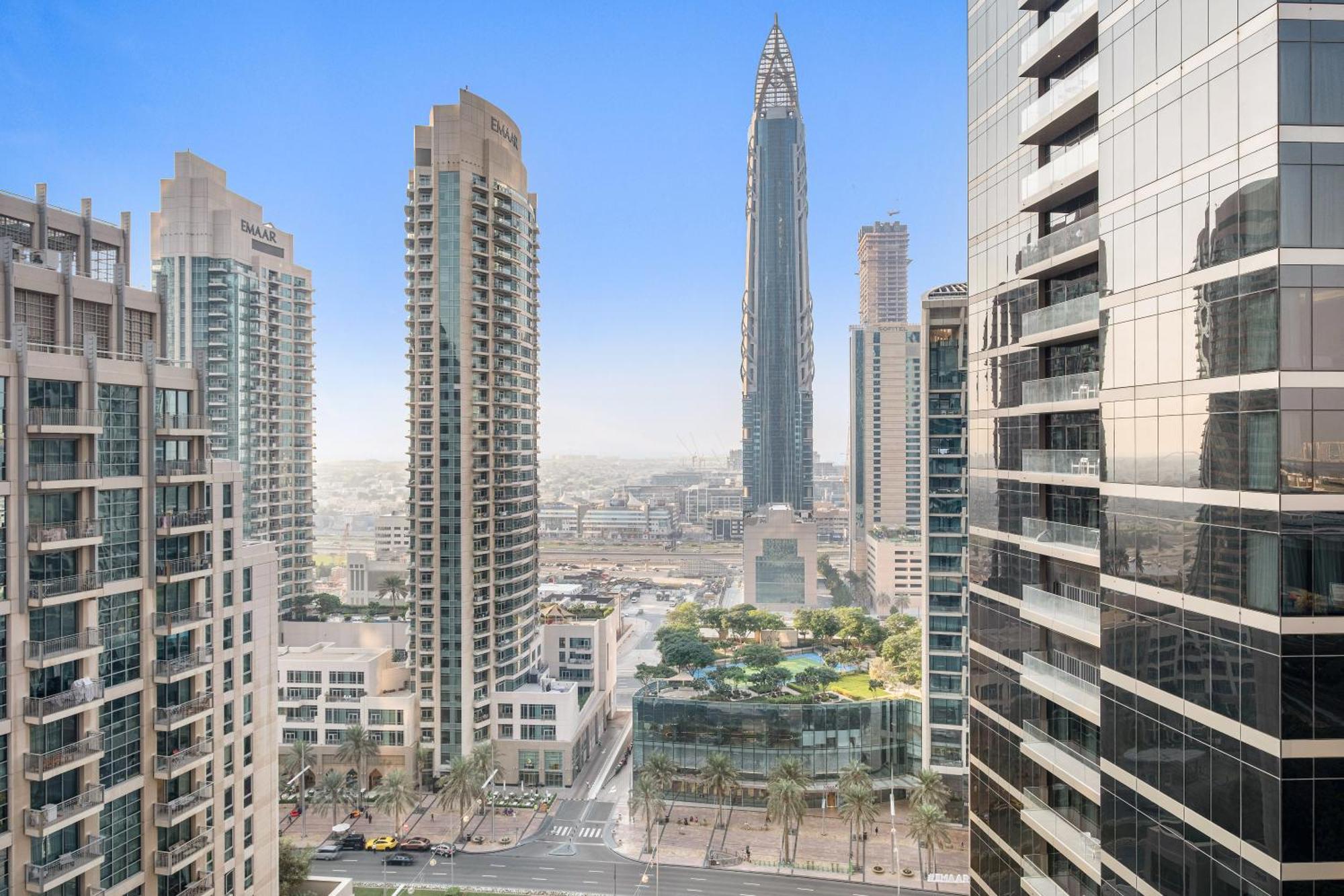 Elegant 1br Address Opera And Walk To Mall & Burj *