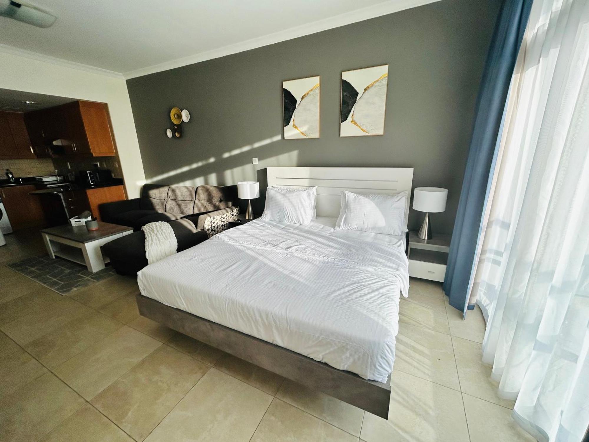 Chic Near Metro ! Apartamento Dubai