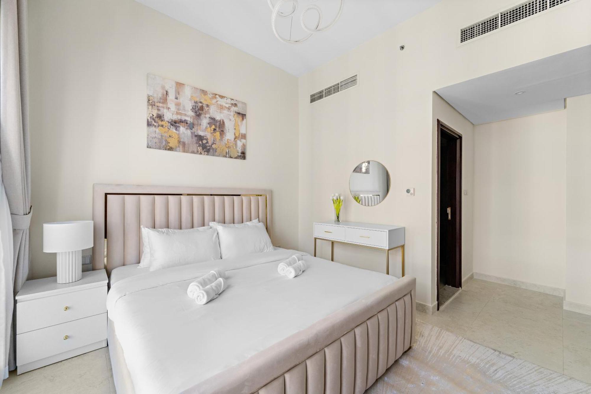 Apartment Boulevard 2 By Luxstay Homes
