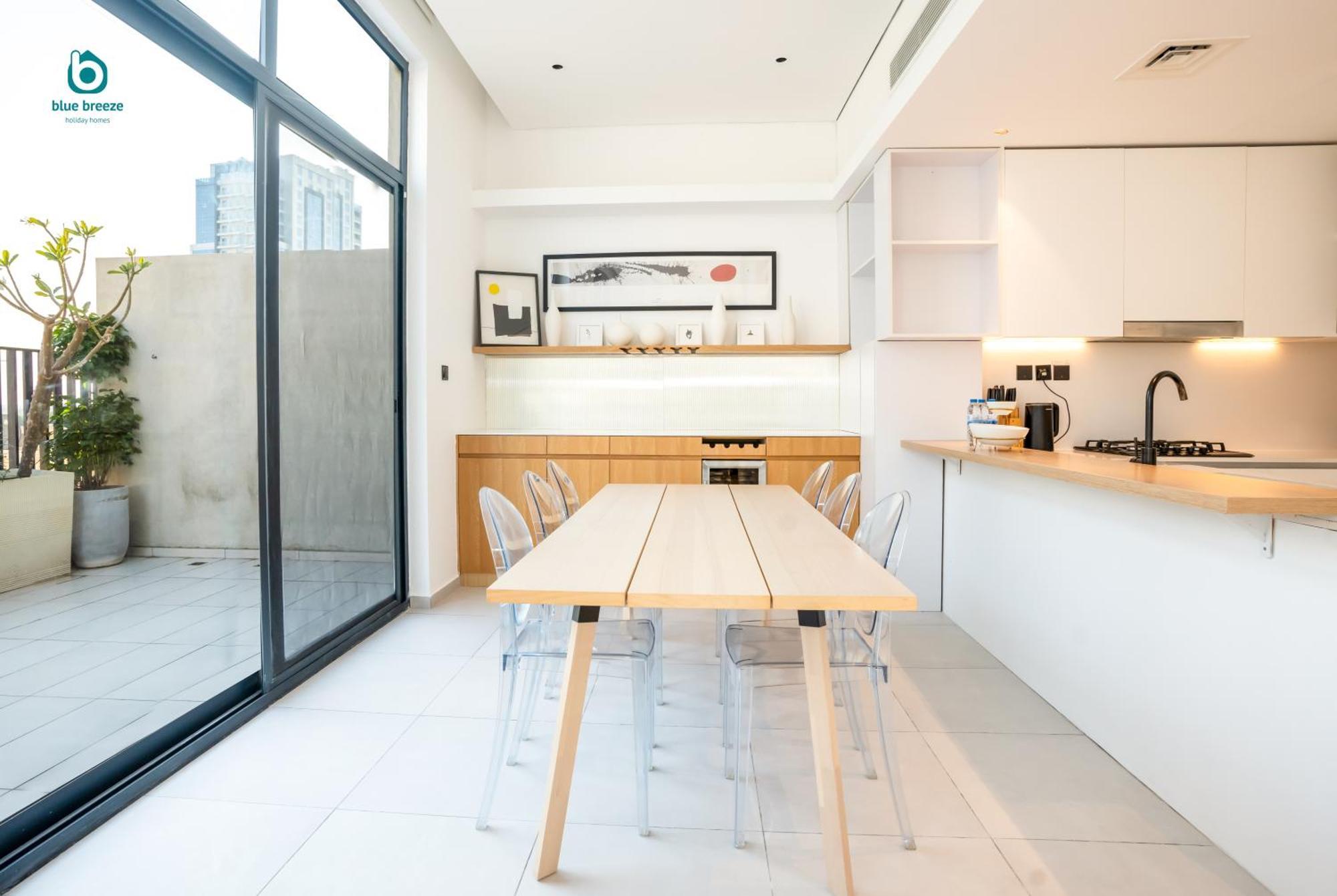 Apartment Blue Breeze - Elegant 1br With Private Jacuzzi & Terrace In Jvc