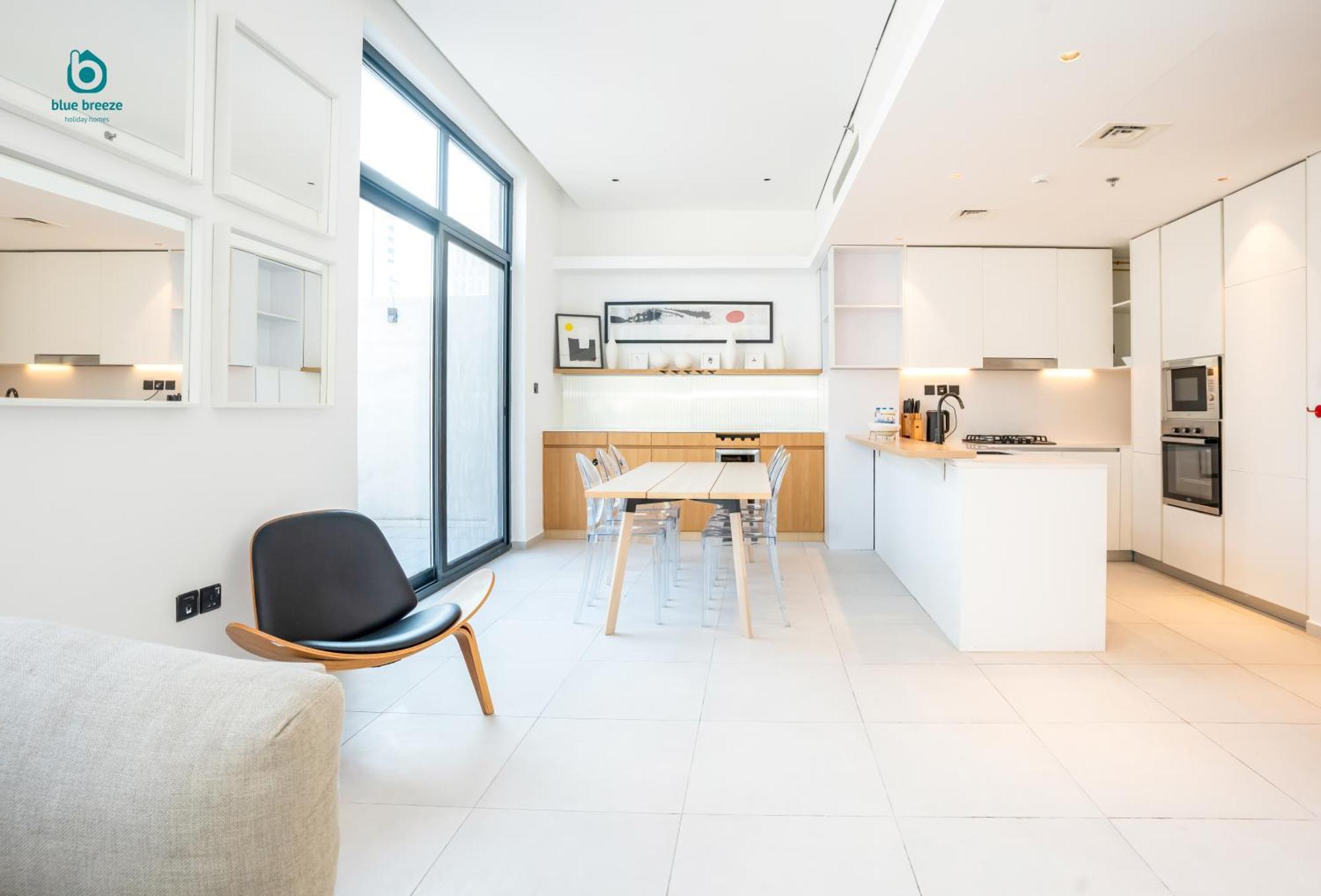 Apartment Blue Breeze - Elegant 1br With Private Jacuzzi & Terrace In Jvc