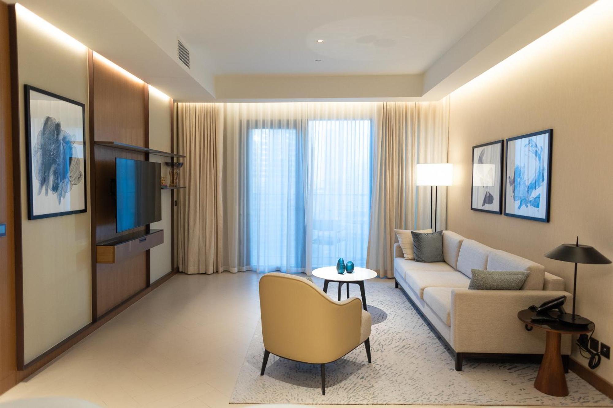 Address Residences Opera At Downtown Apartment *
