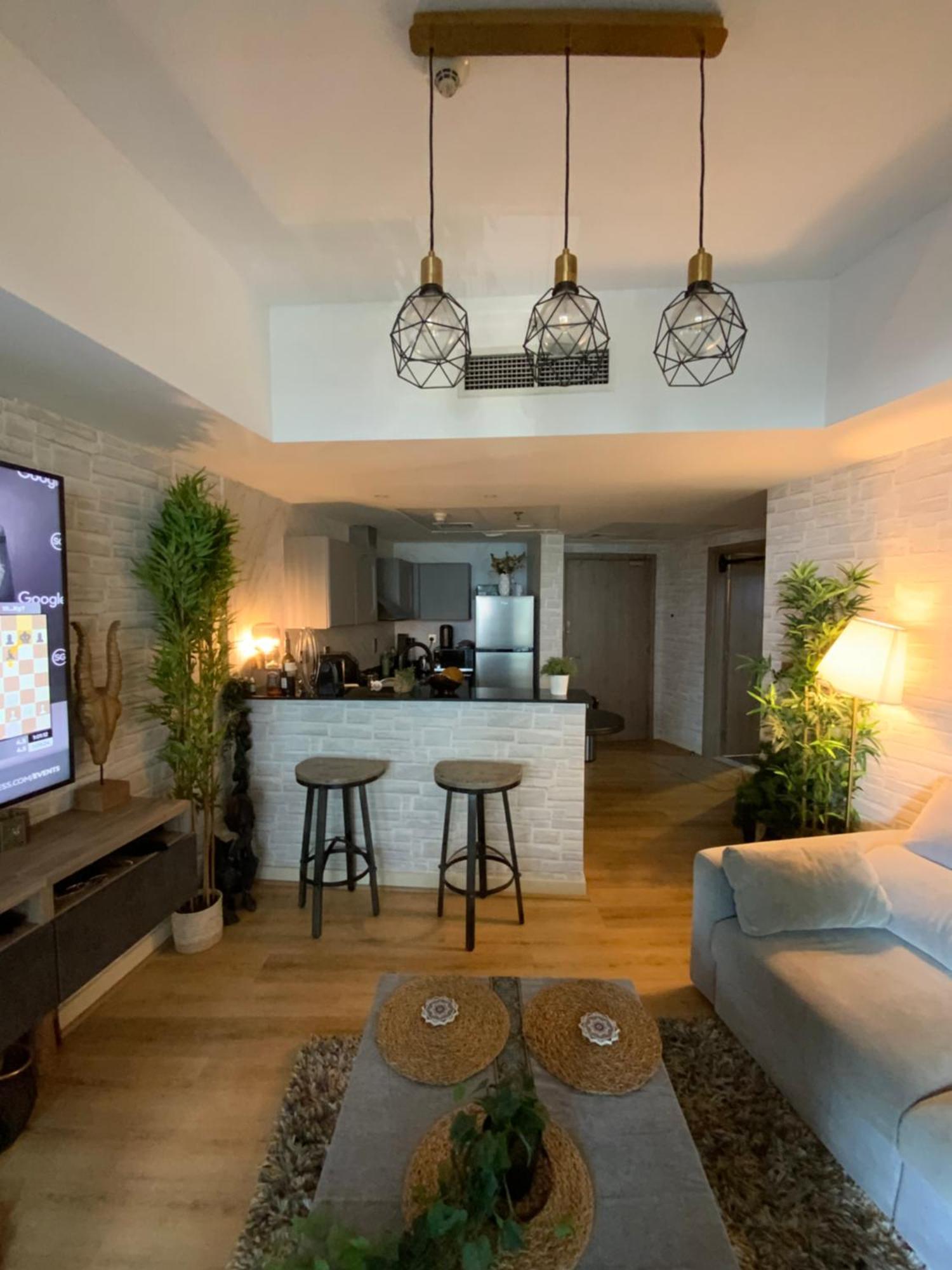 Fully Upgraded Luxurious One Bedroom Between Marina And Jbr * Dubai