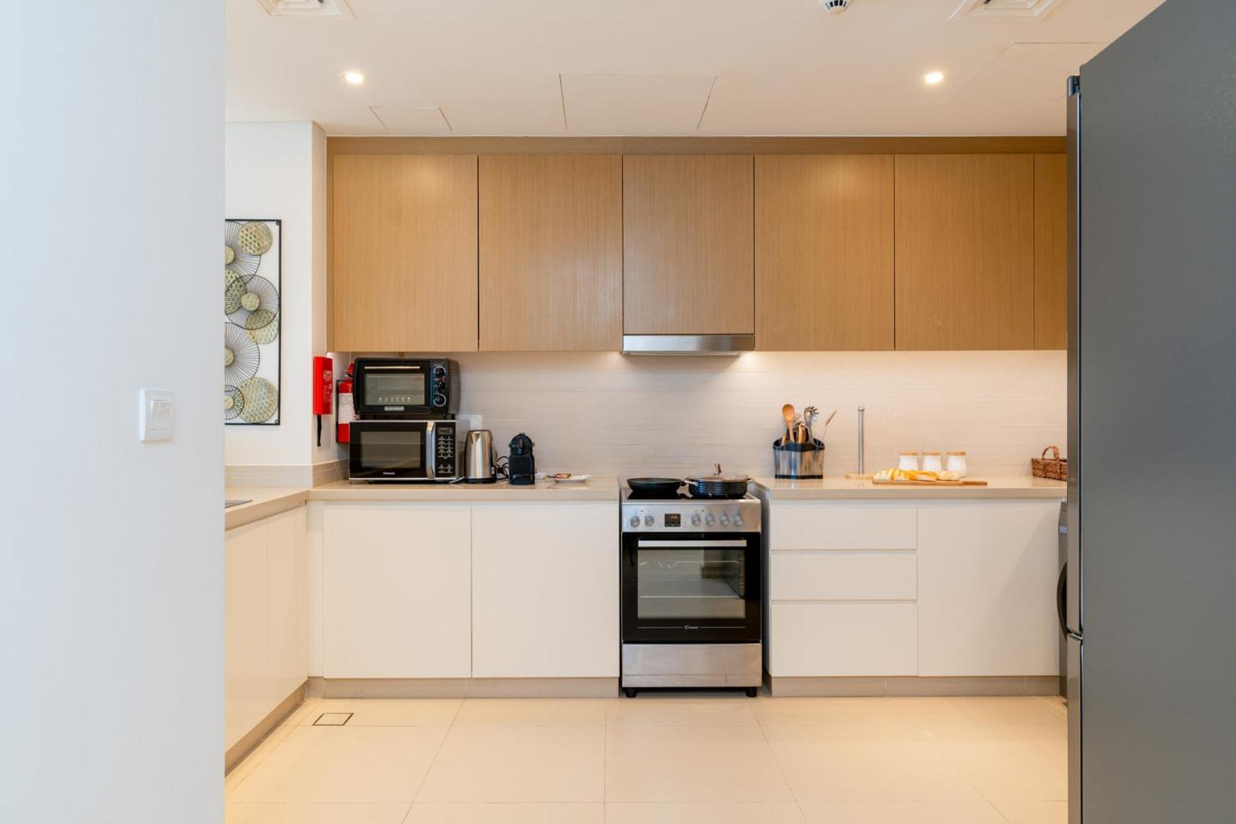 Cozy And Stunning Waterfront One Bed Apartment