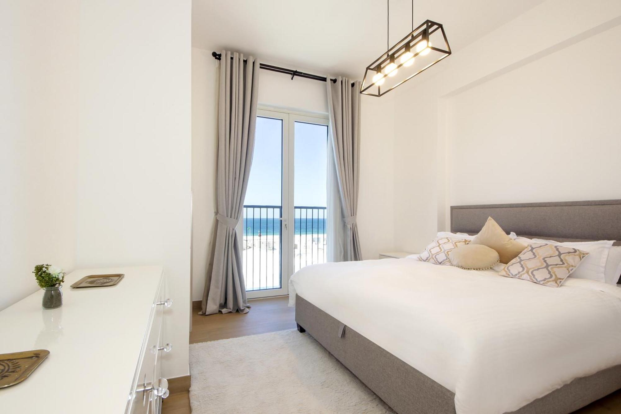 Apartment Silk Valley - Gorgeous 2b Direct Access *