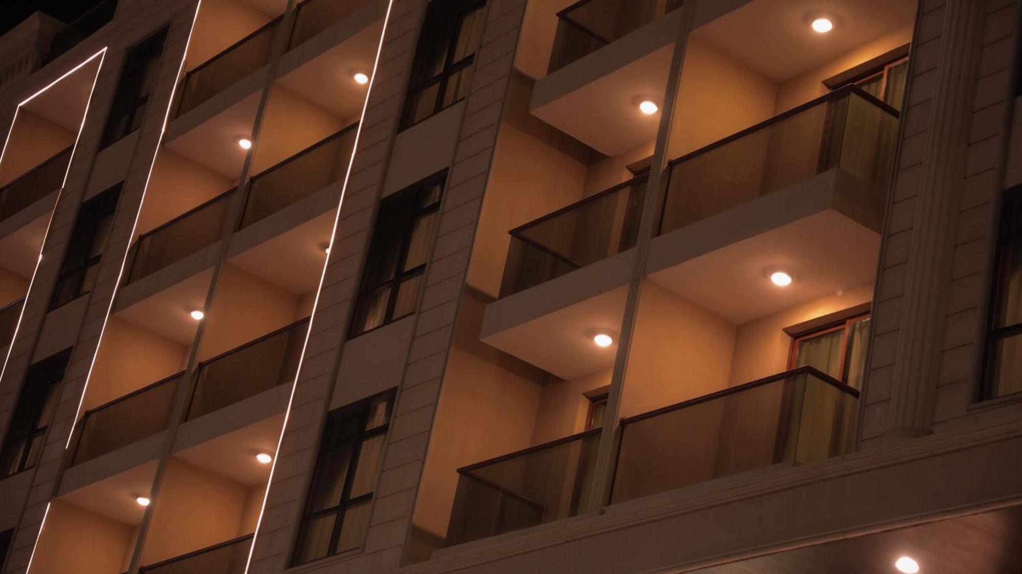 La Zona Continental Hotel 4*