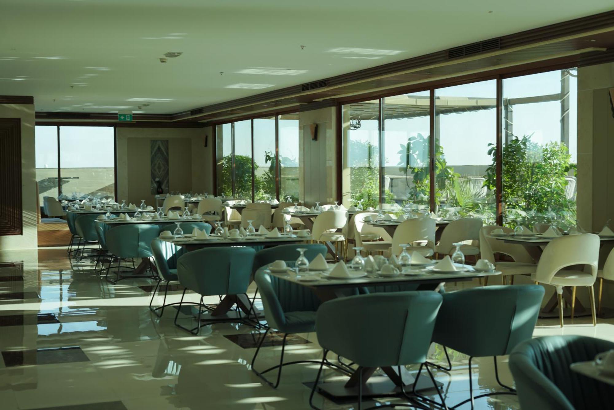 Hotel La Zona Continental Dubai