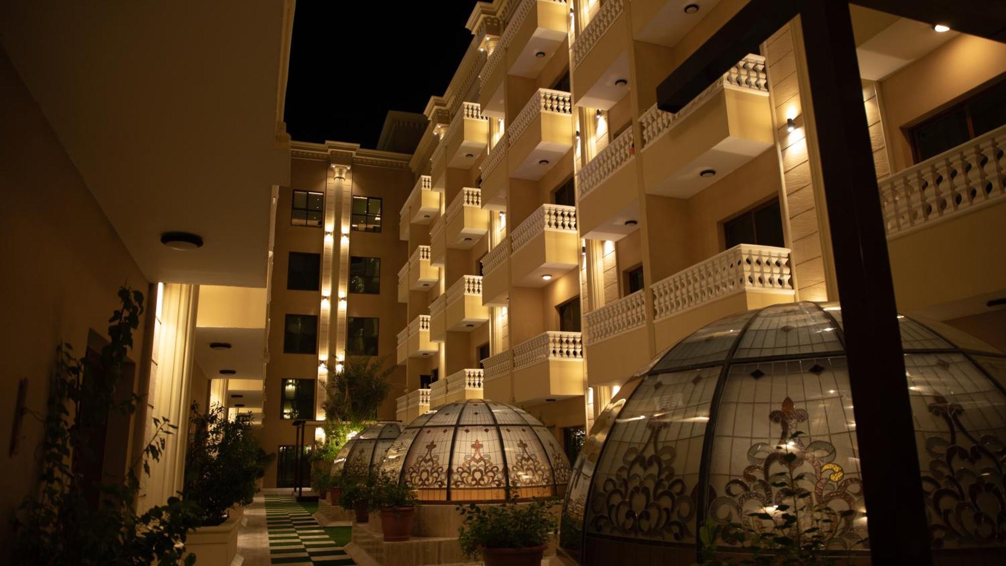 Hotel La Zona Continental 4*