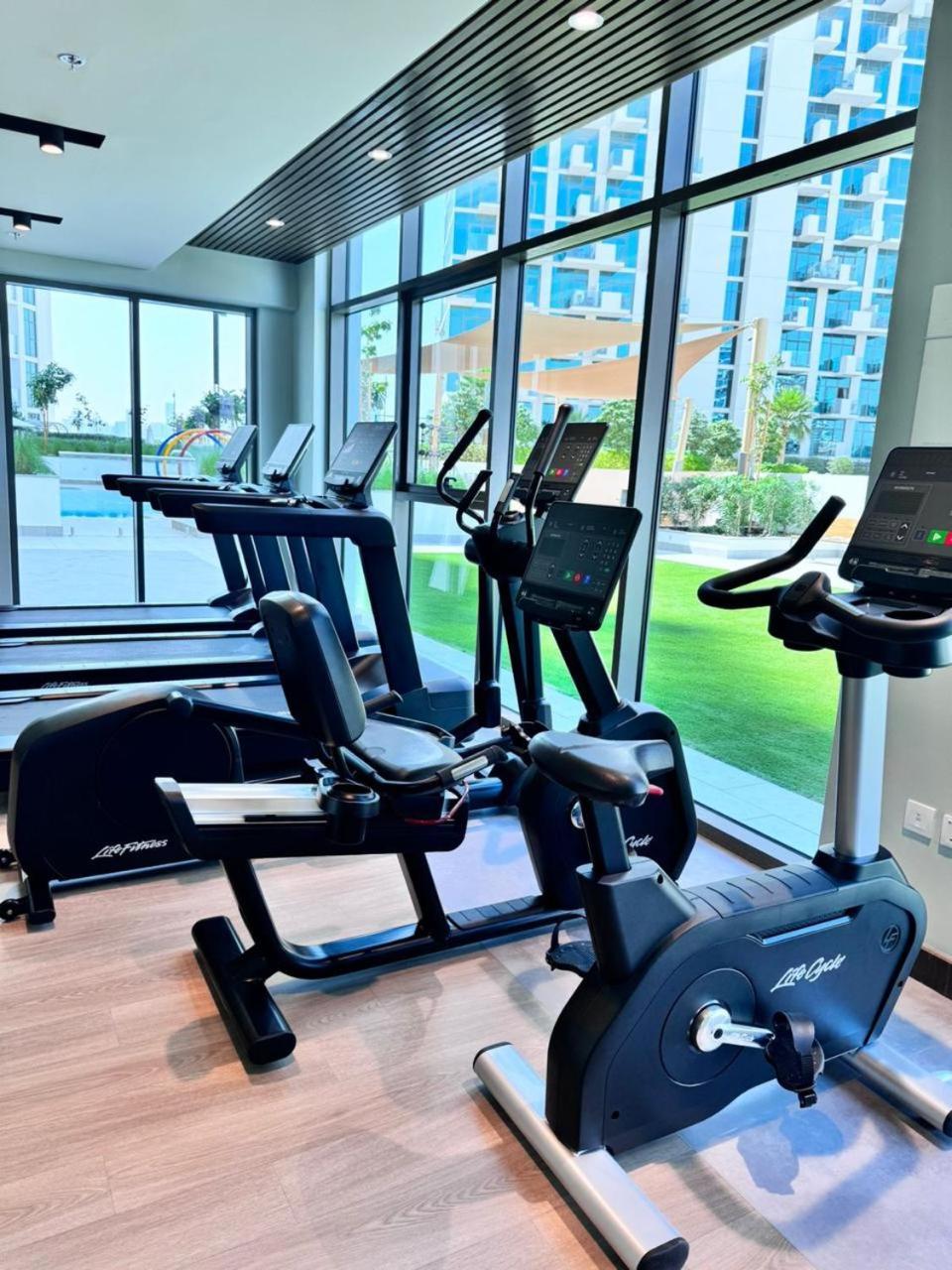 Burj Khalifa View Modern 1bhk With Balcony