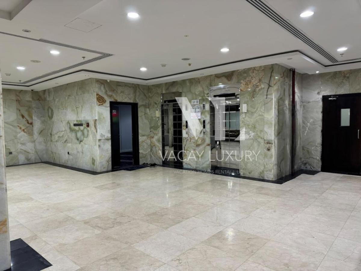 Center Gem With A View Apartment *