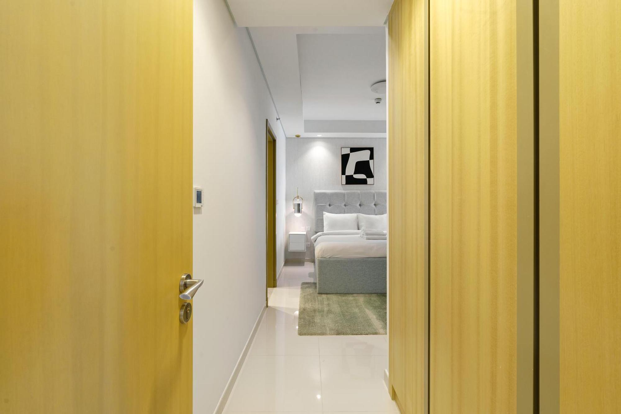 Luxury 3 Bedroom Near Burj Khalifa 43rd Floor Apartment Dubai