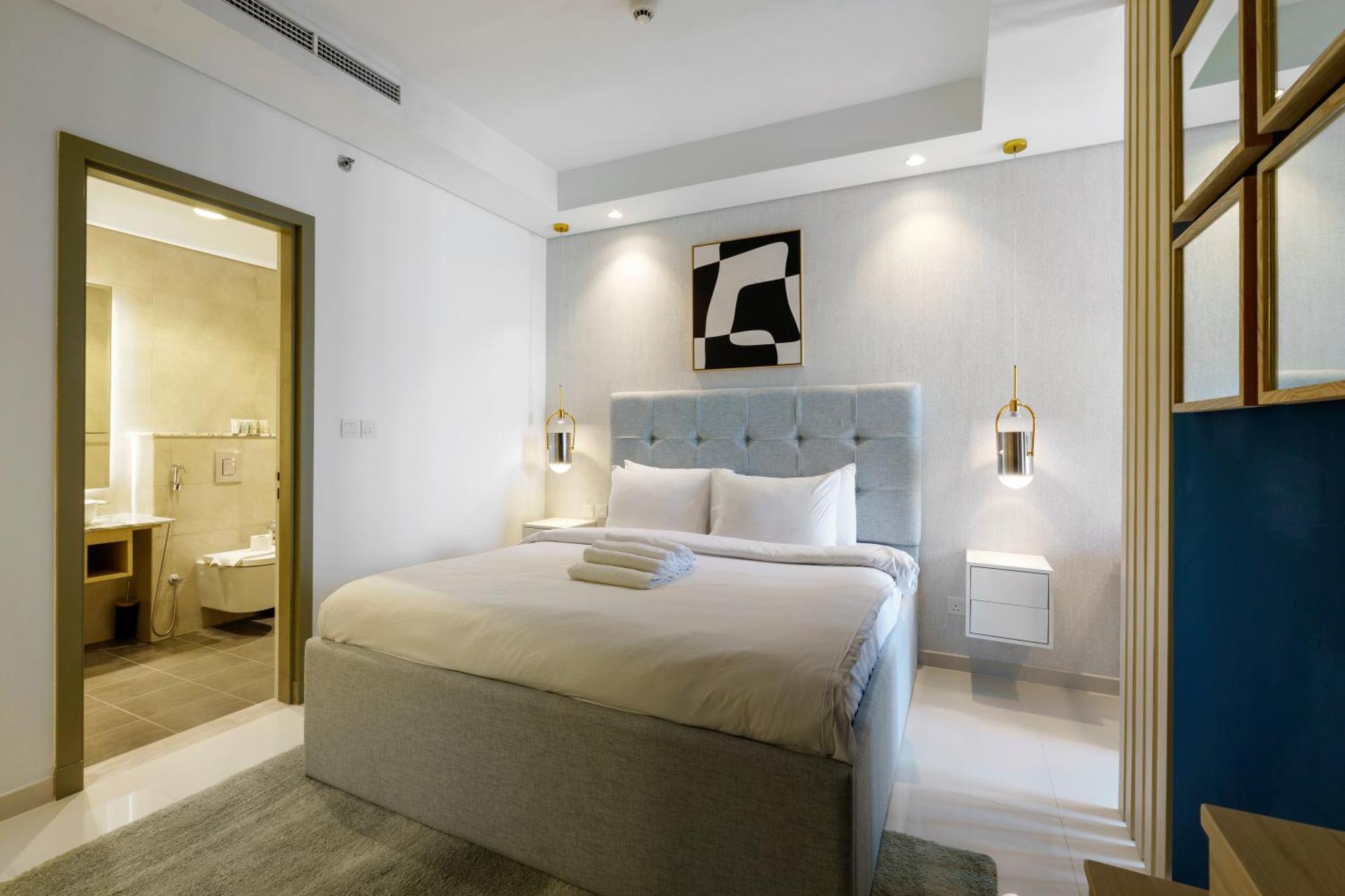 Luxury 3 Bedroom Near Burj Khalifa 43rd Floor