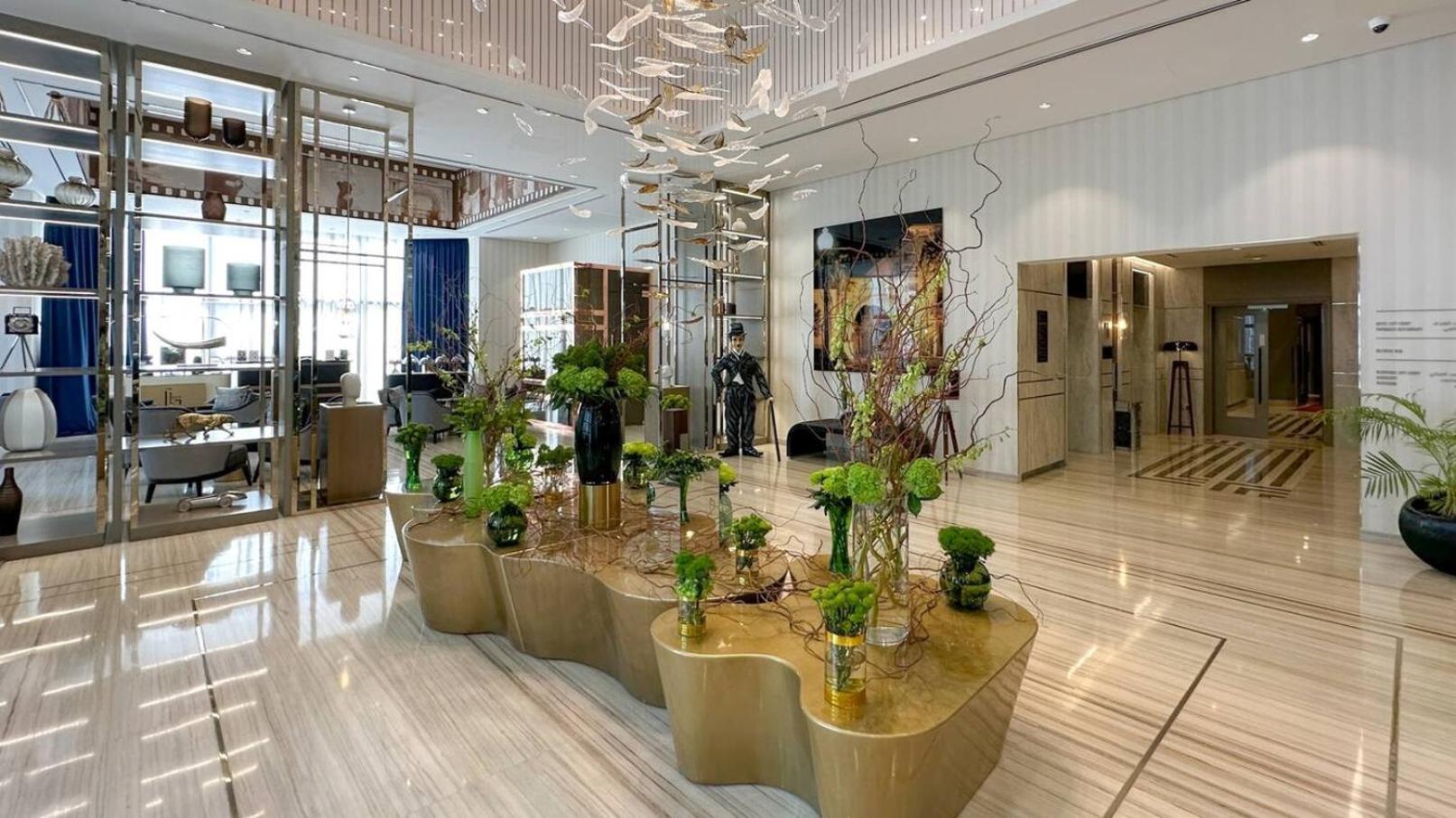 Luxury 3 Bedroom Near Burj Khalifa 43rd Floor Apartment *