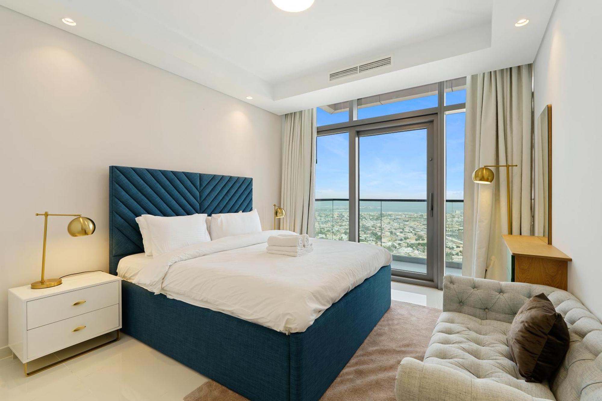 Luxury 3 Bedroom Near Burj Khalifa 43rd Floor Apartment
